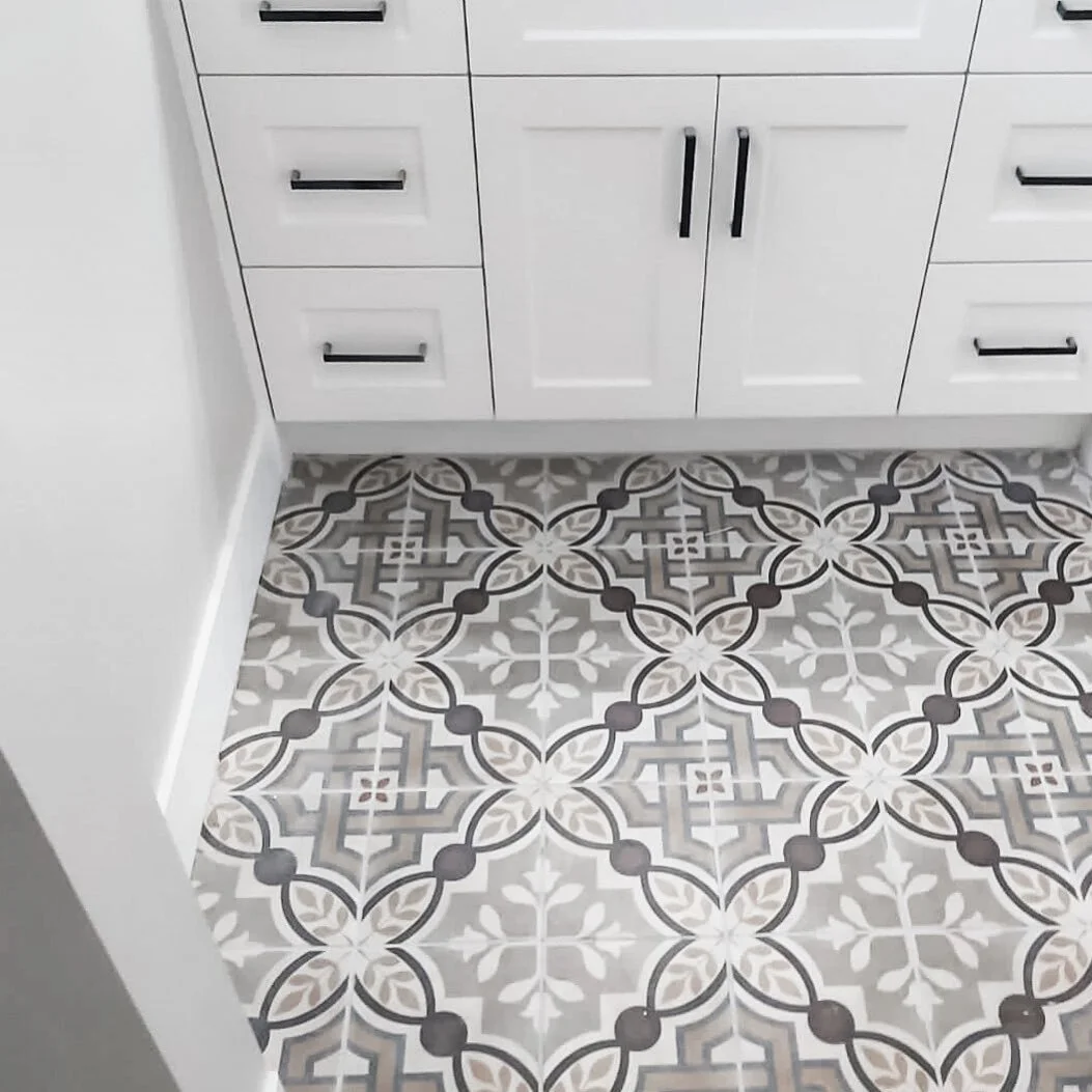 It&rsquo;s all about the details...

We loved how the details of this new build washroom turned out - tiles, paint color, and hardware!! Our clients fell in-love with this tile, and wanted to incorporate it in the house and we found the perfect place