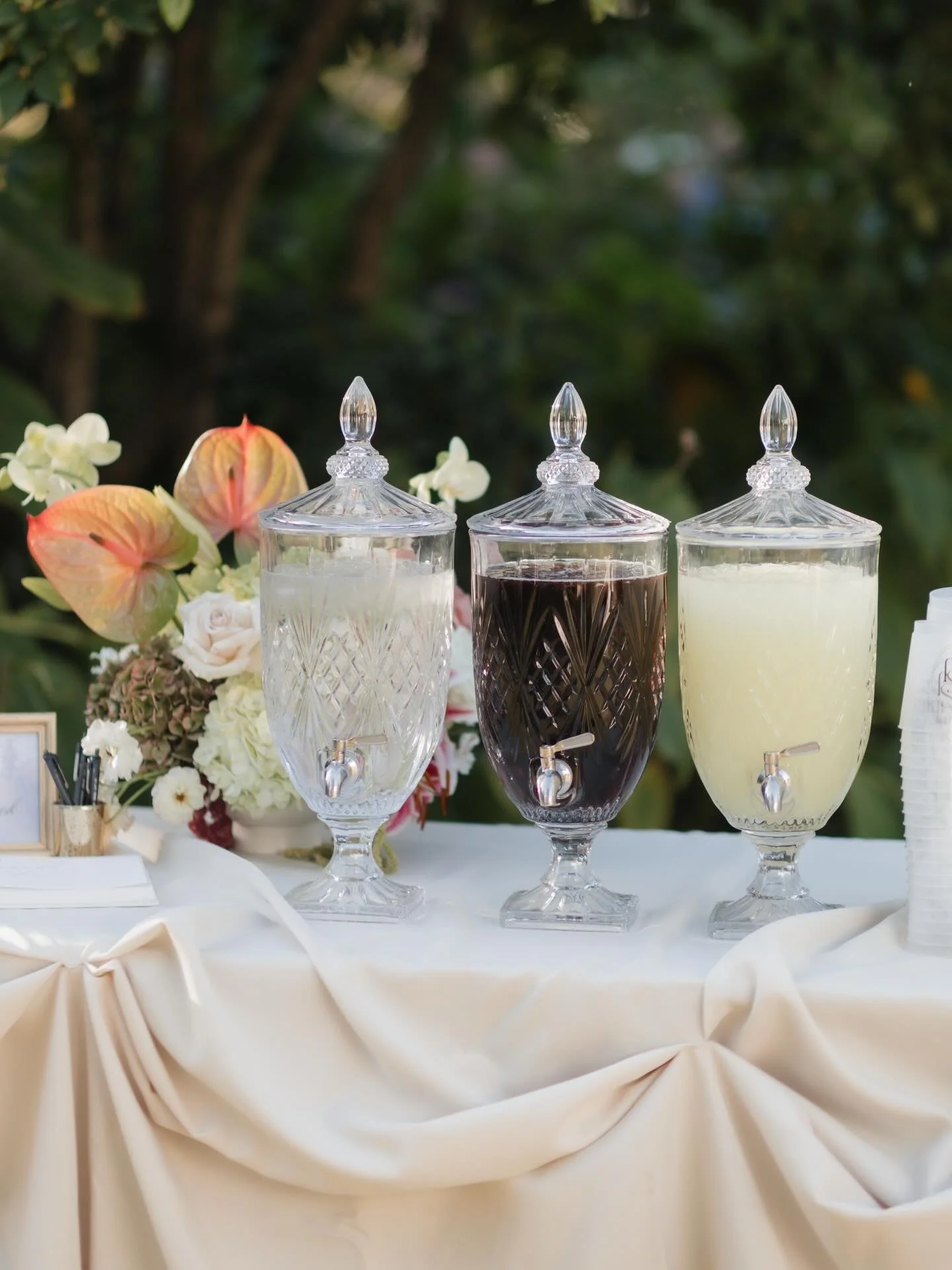 The custom and unique touches are what make the wedding day. 🤍🦢

Please don&rsquo;t let anyone convince you the things you love aren&rsquo;t important to include on your big day. We&rsquo;re over here insuring those details are not only included, b