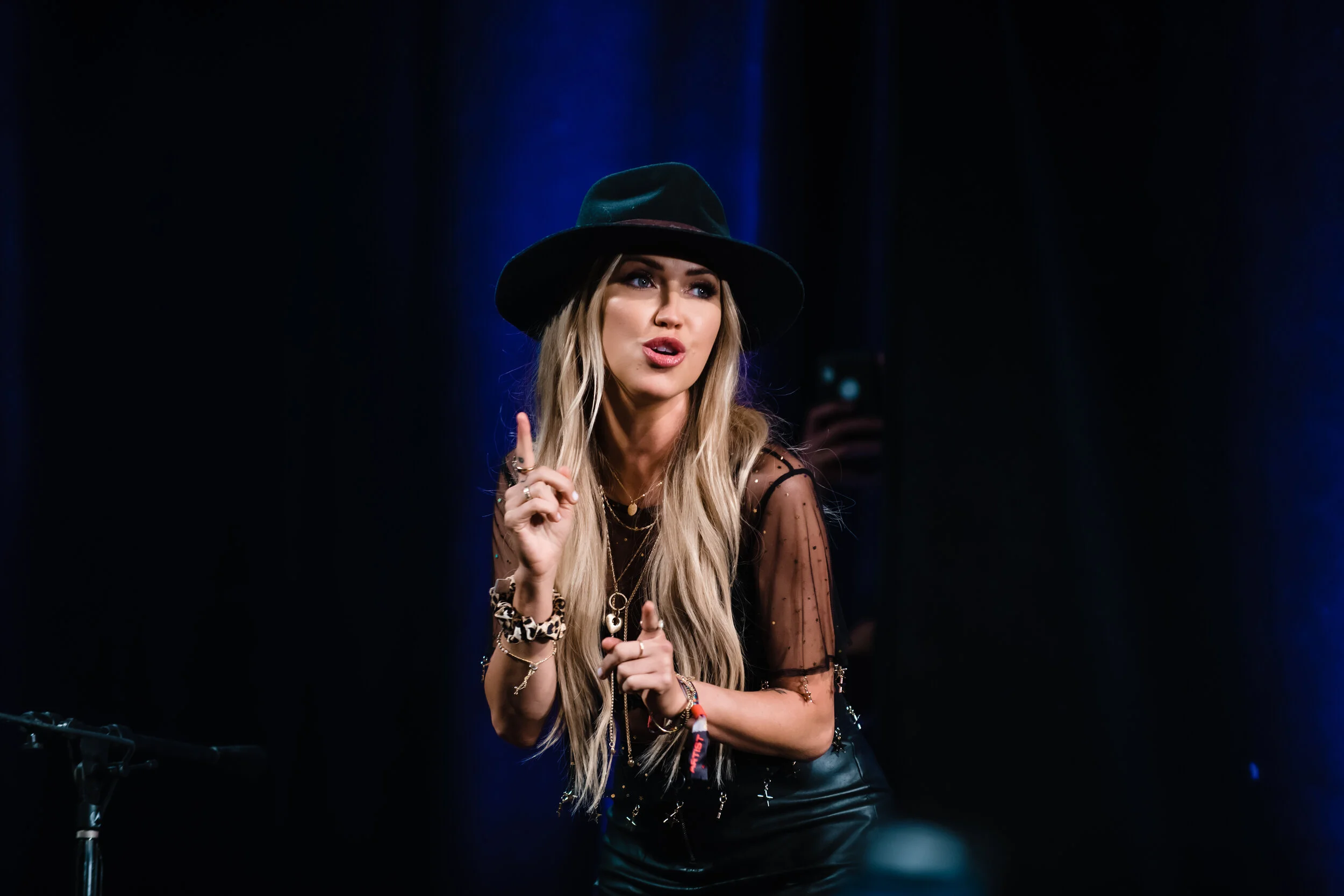 LIB2019_0921_180259-2244_ALIVECOVERAGE.jpg