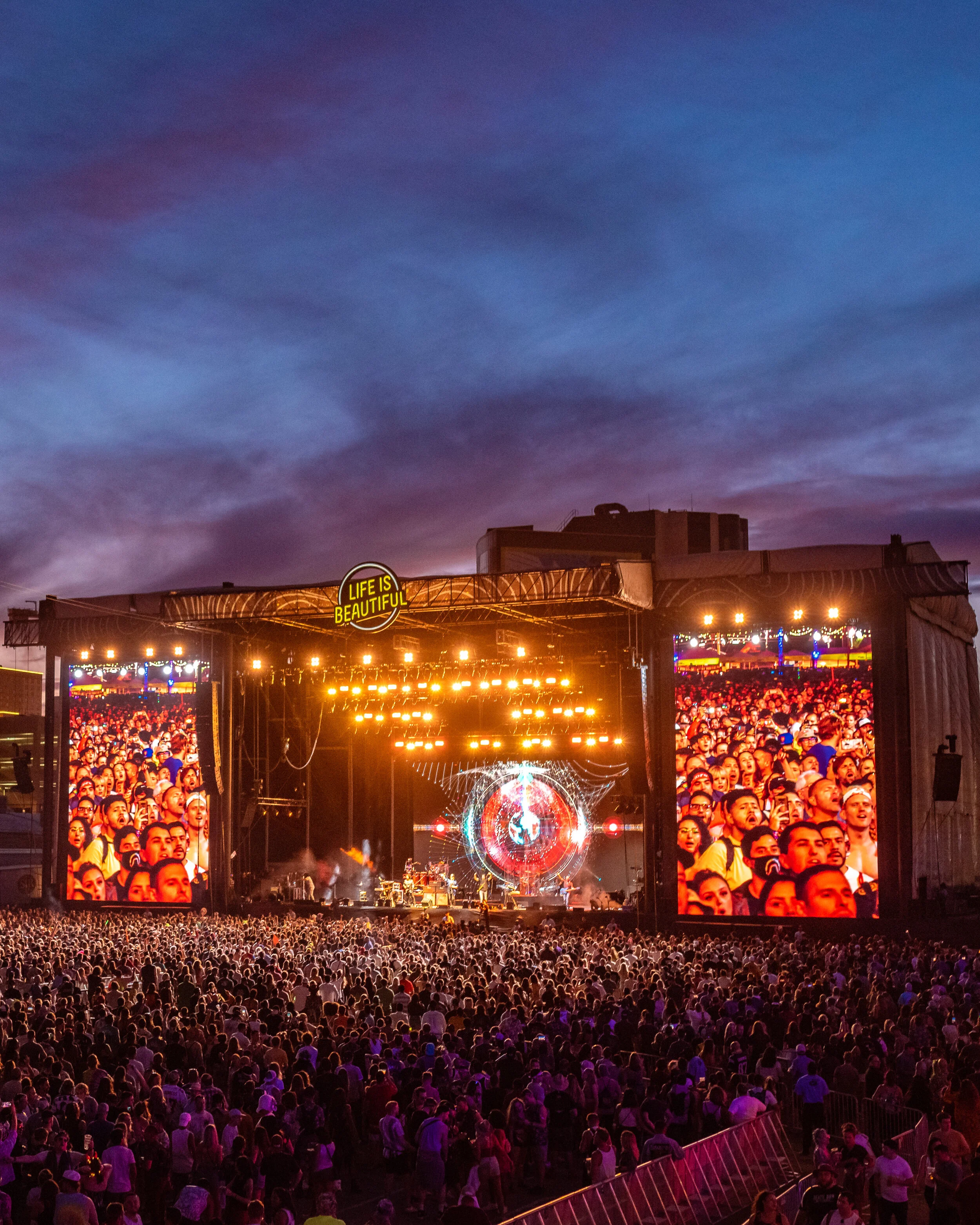 LIB2019_0922_190010-4952_ALIVECOVERAGE-2.jpg