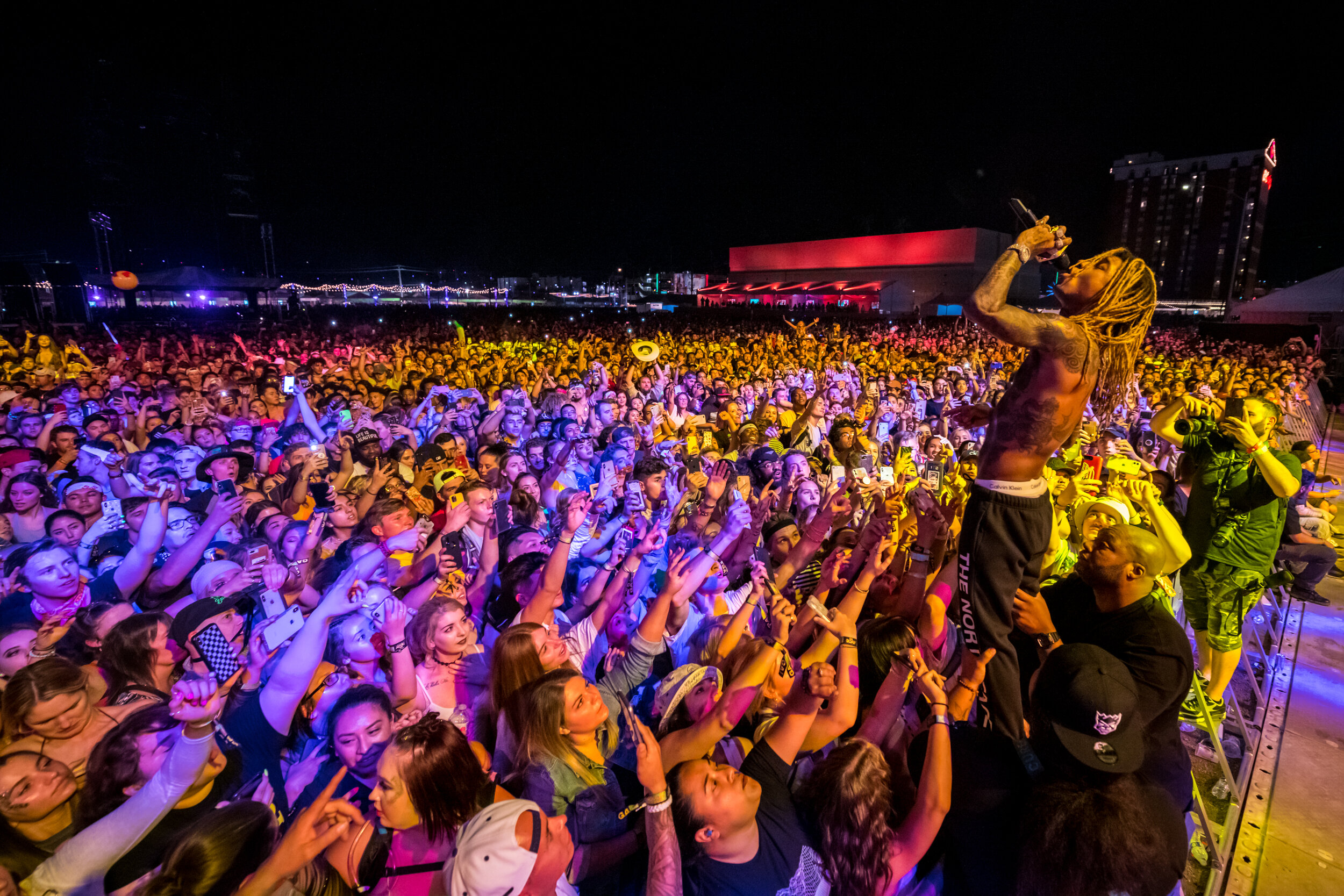 LIB2019_0922_201210-5693_ALIVECOVERAGE.jpg