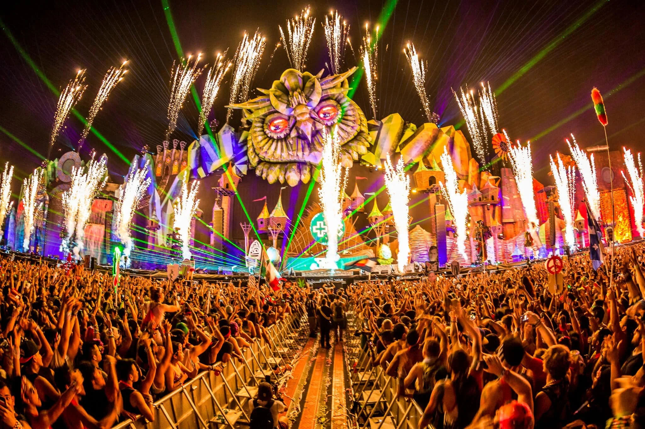 EDCLV2015_0620_024450-8407_ATW.jpg