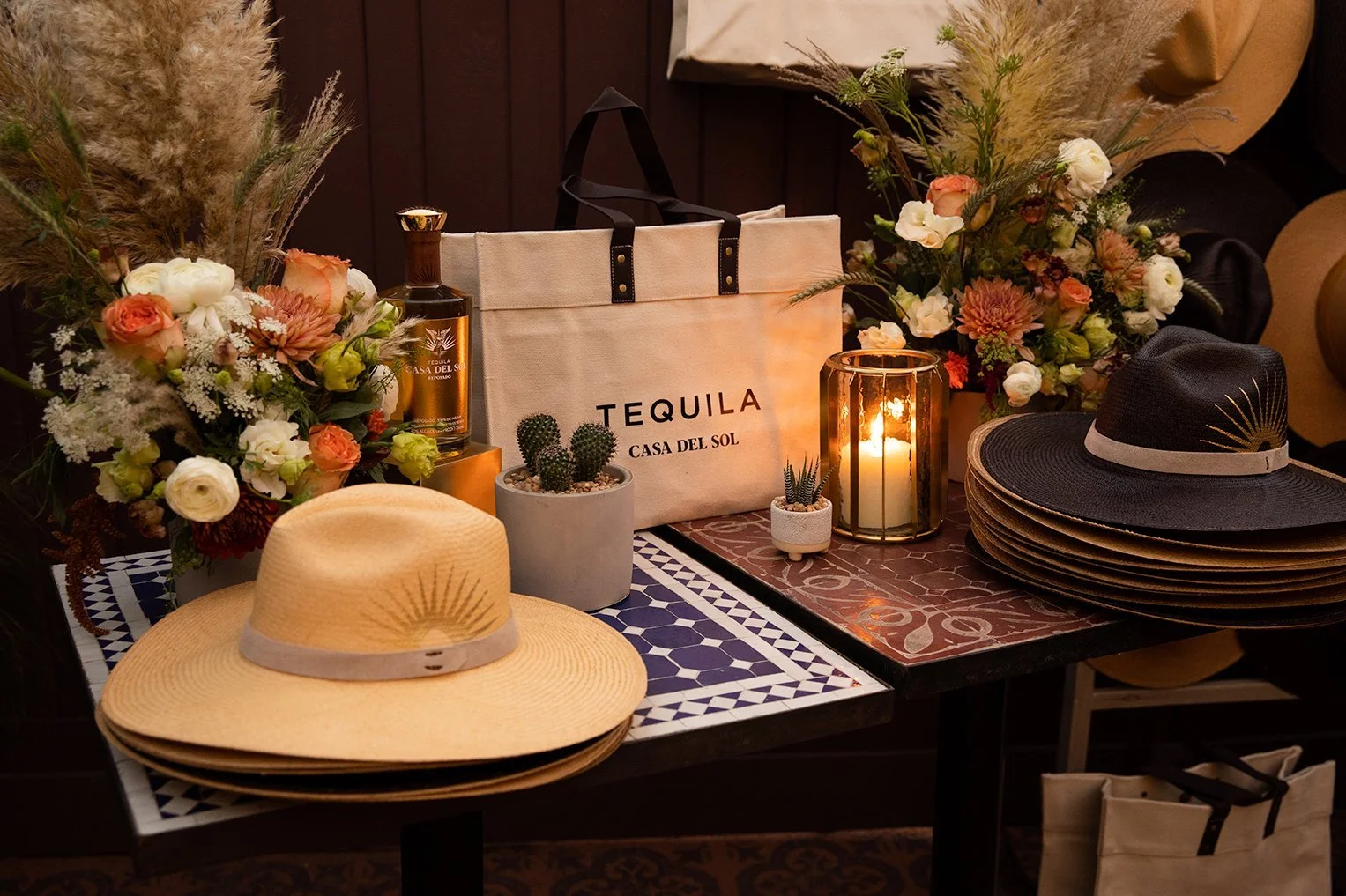 Middle_Casa_Table.jpg