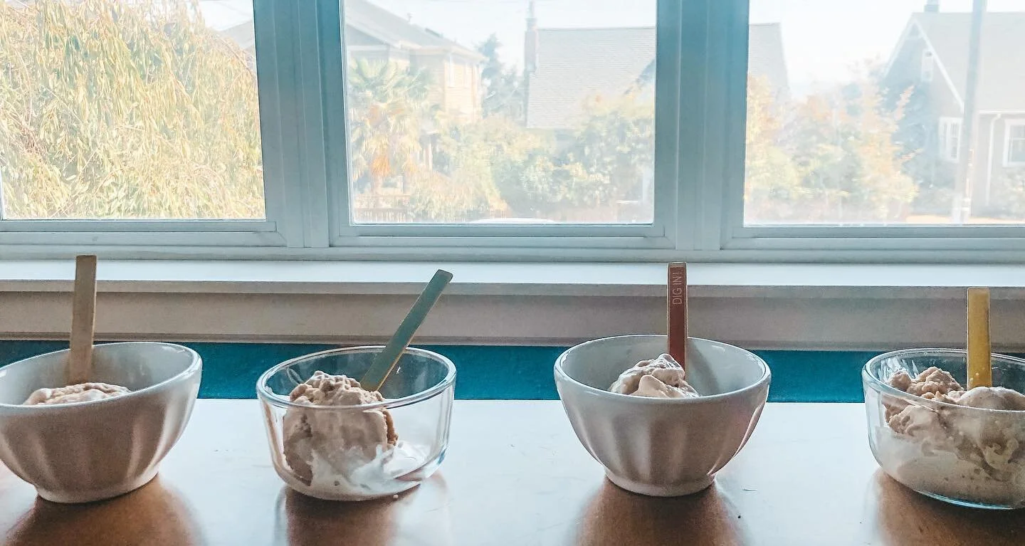 The sky is smokey and not ideal outside in Seattle - but there&rsquo;s still ice cream and cute little ice cream spoons to put a bright spot in the day 🍨

This Hong Kong Milk Tea Ice Cream from @humphryslocombe was a winner in everyone&rsquo;s book 