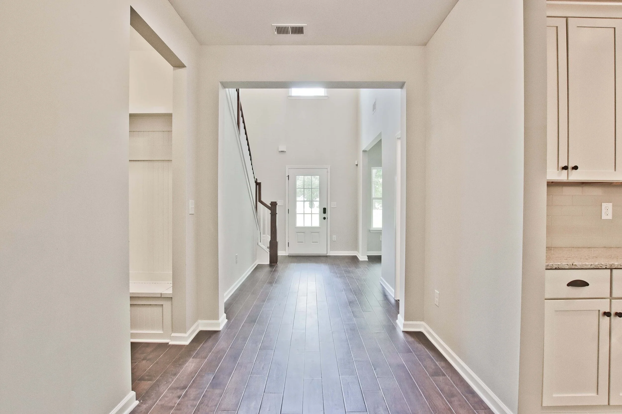 010_266 Grant Rd  (8).jpg