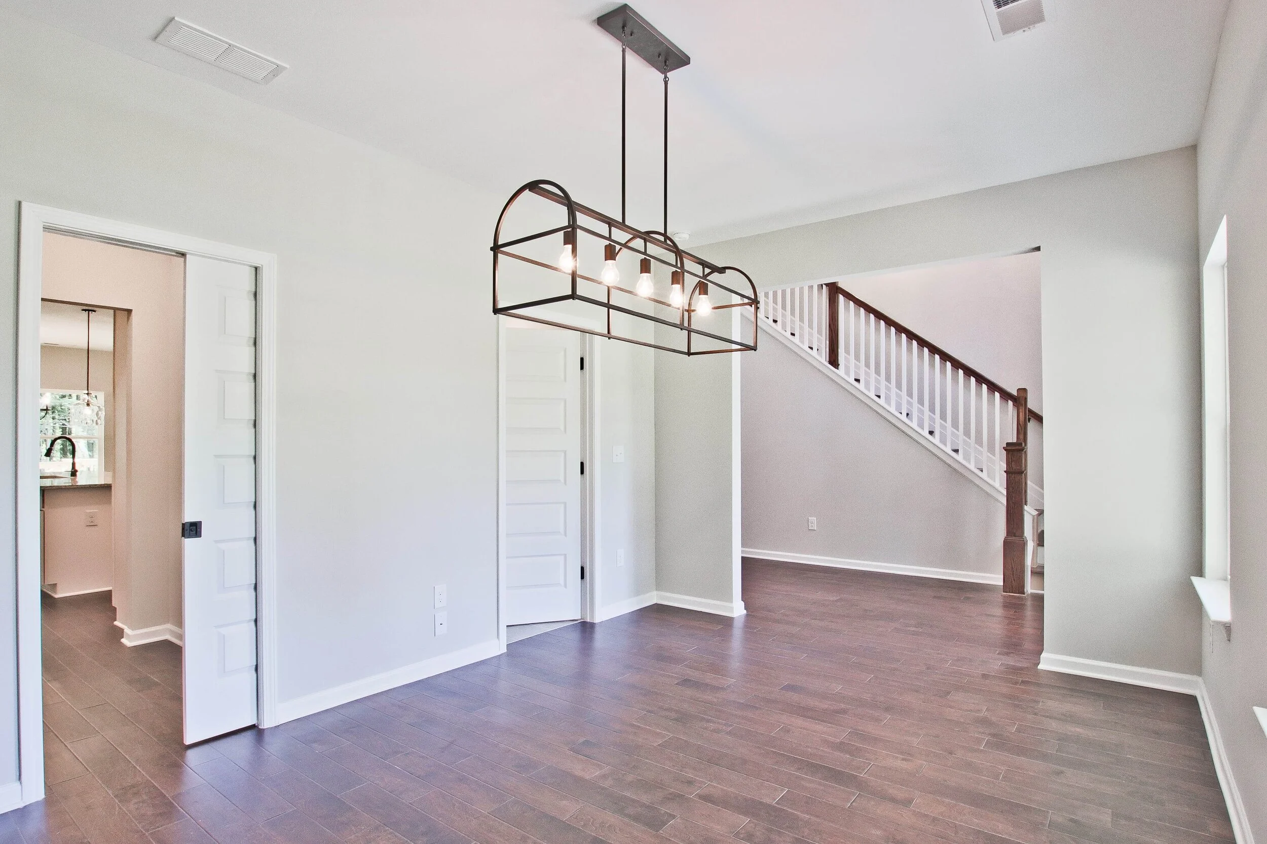 013_266 Grant Rd  (5).jpg