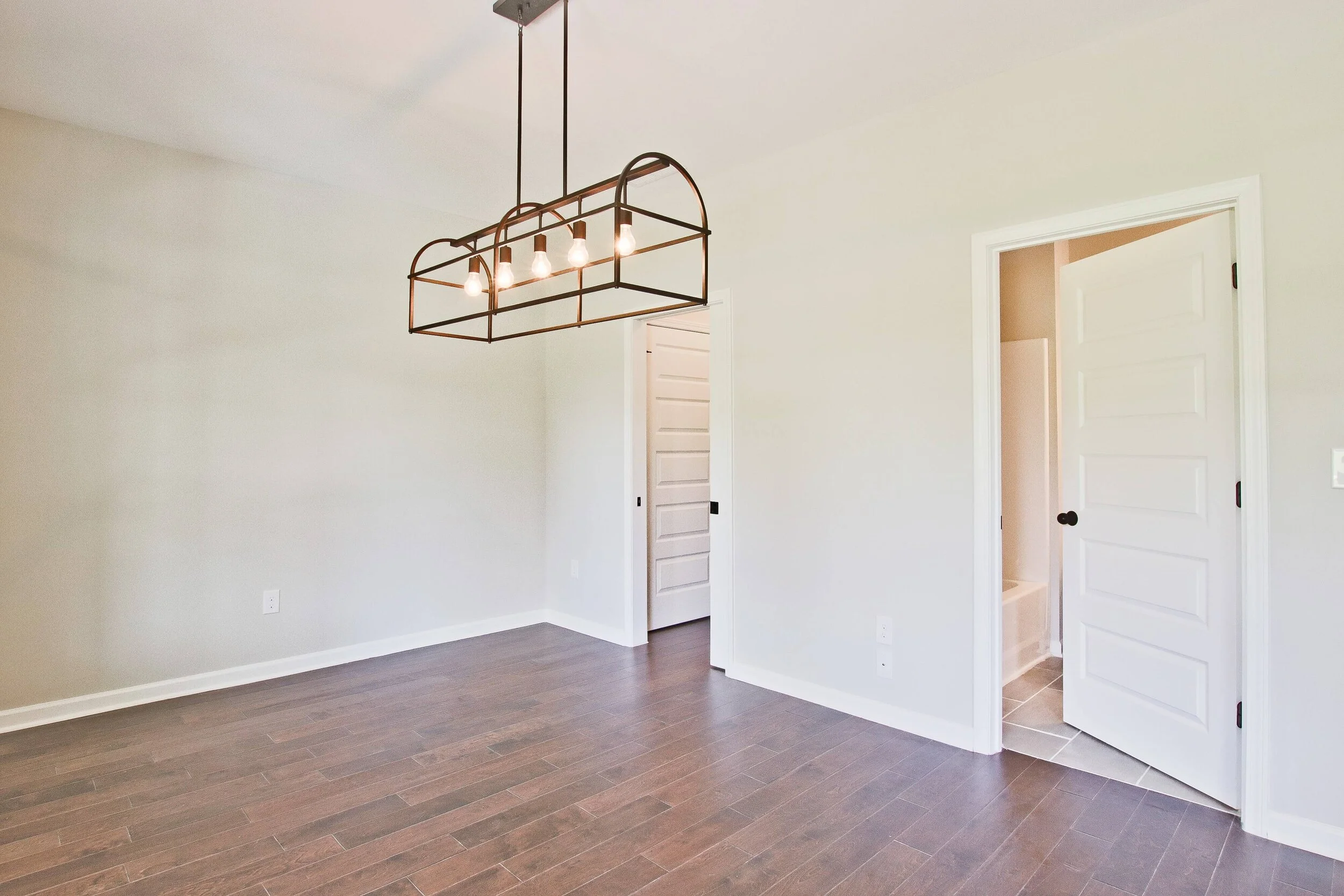 014_266 Grant Rd  (3).jpg