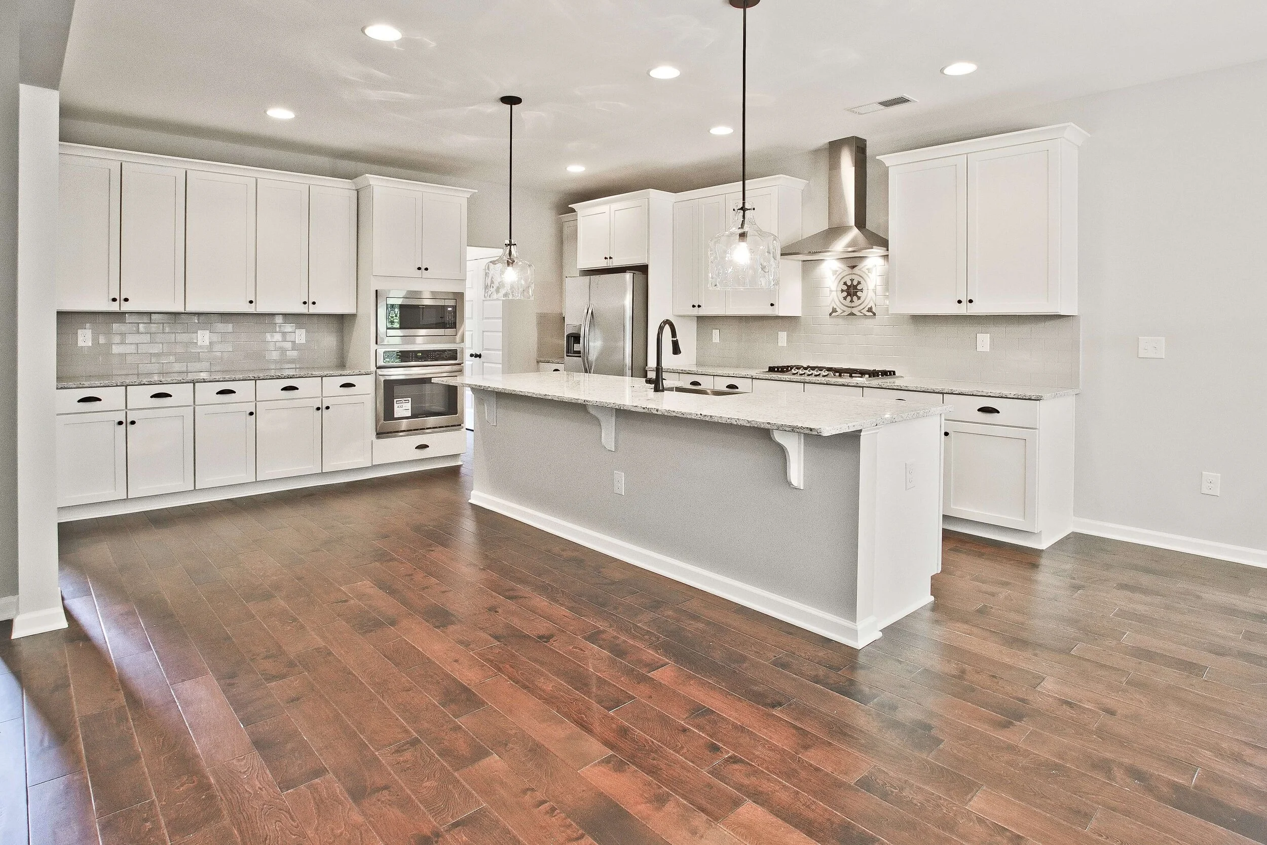 023_266 Grant Rd  (19).jpg