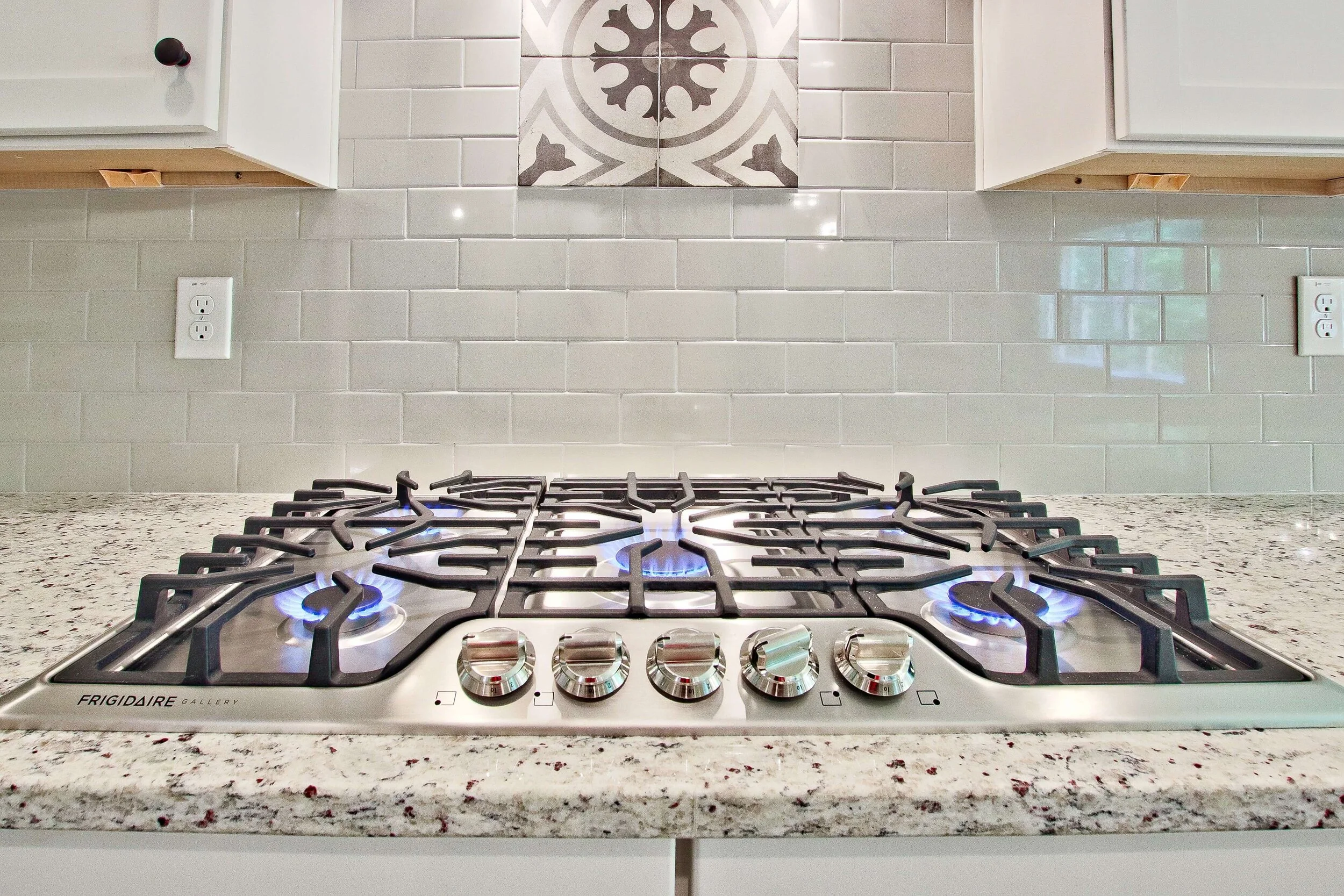 026_266 Grant Rd  (21).jpg