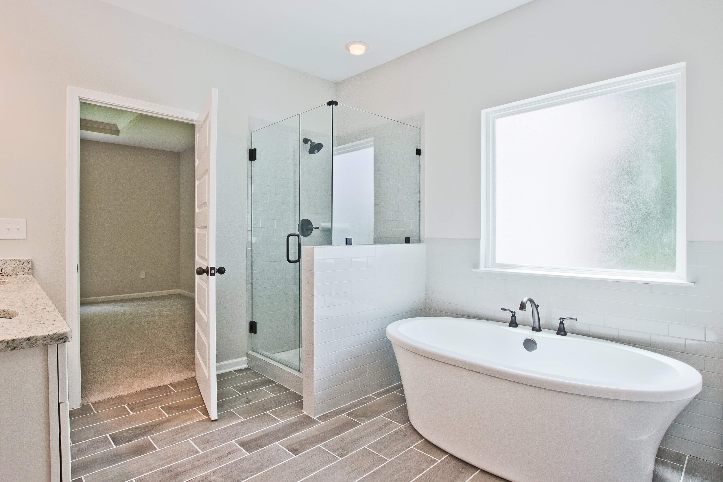 035_266 Grant Rd  (30).jpg