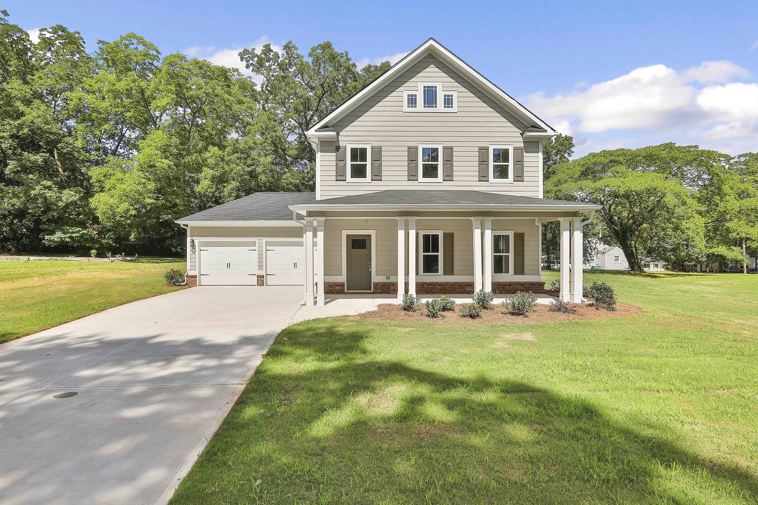 3 Derrick Avenue0002.JPG