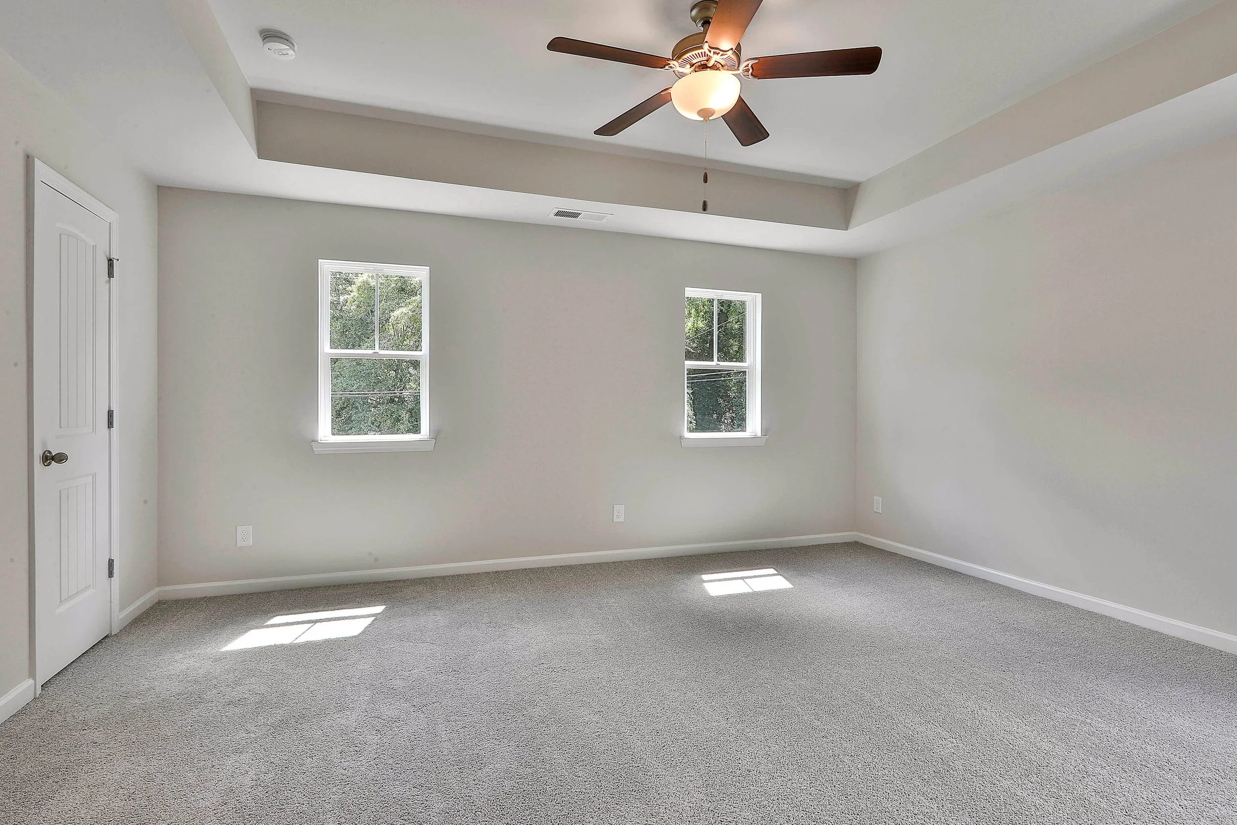 3 Derrick Avenue0023.jpg