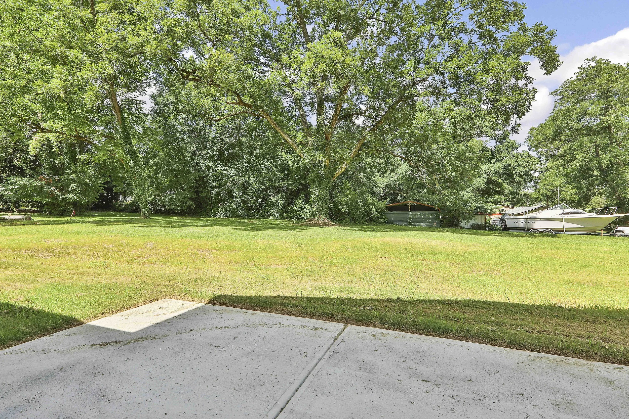 3 Derrick Avenue0032.JPG