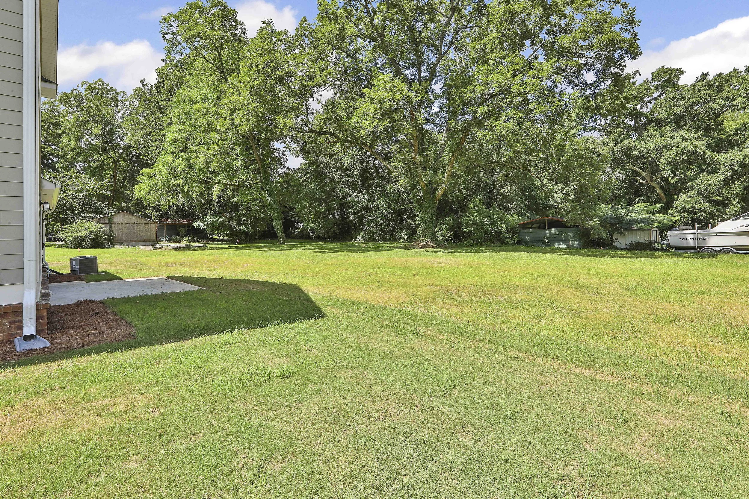 3 Derrick Avenue0034.JPG