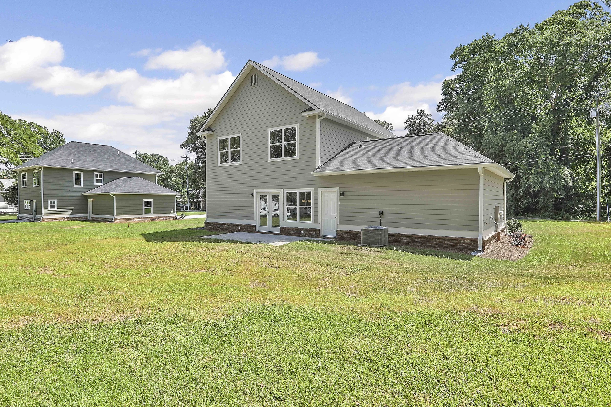 3 Derrick Avenue0037.JPG