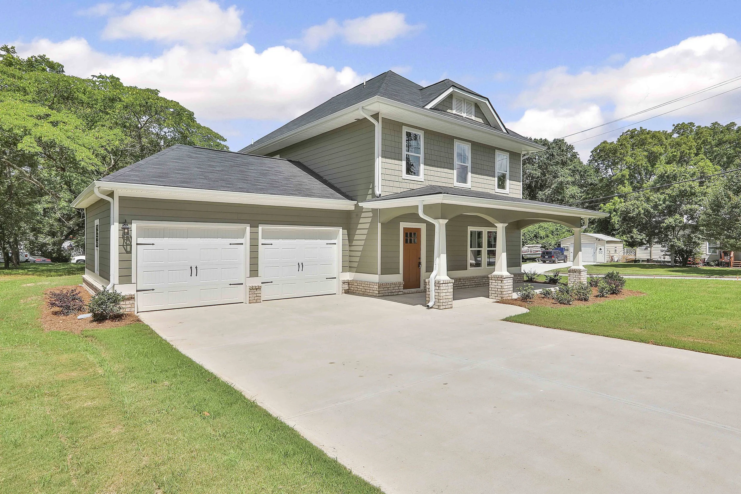 5 Derrick Avenue0002.JPG