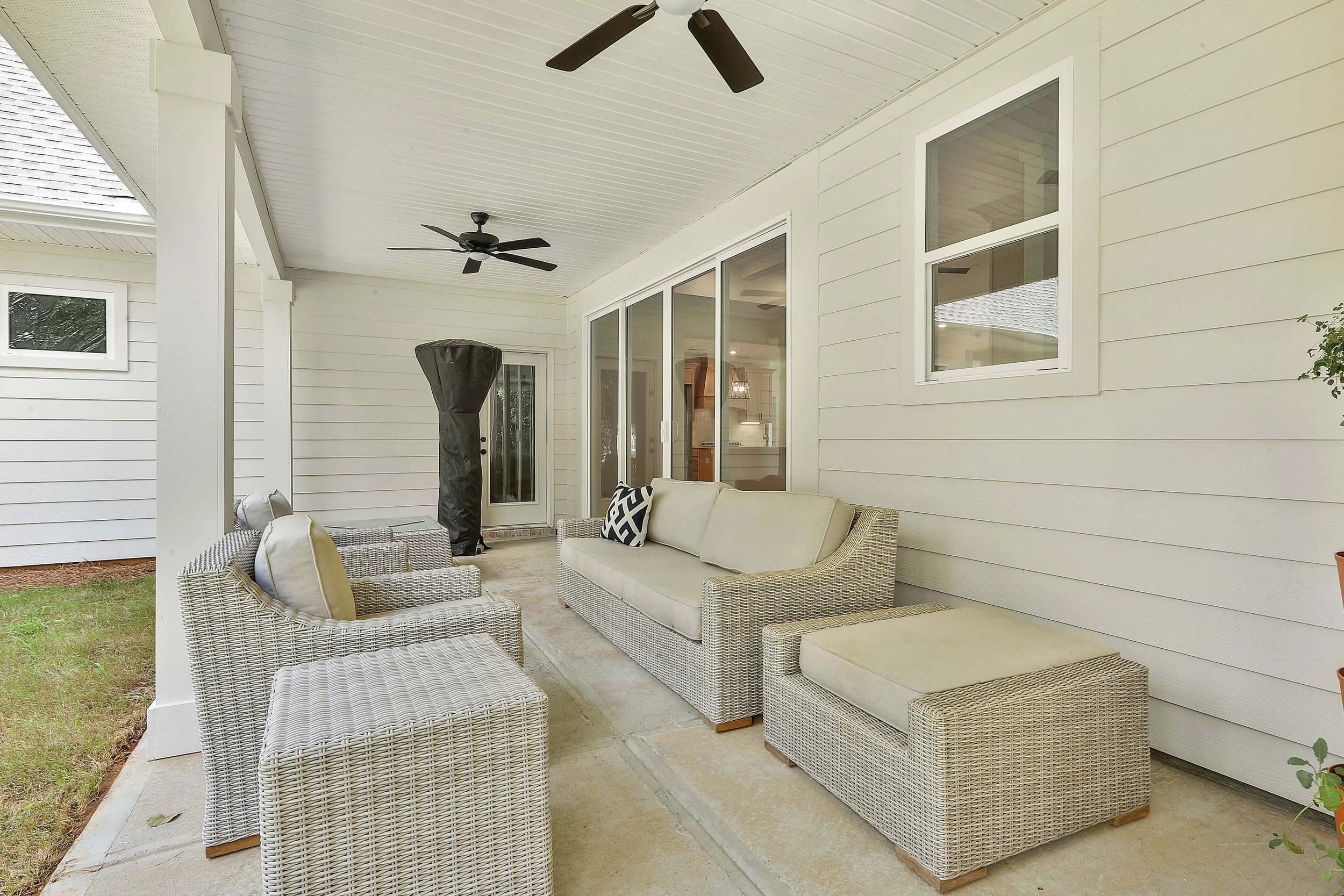 125 Golfview Club Drive0044.jpg