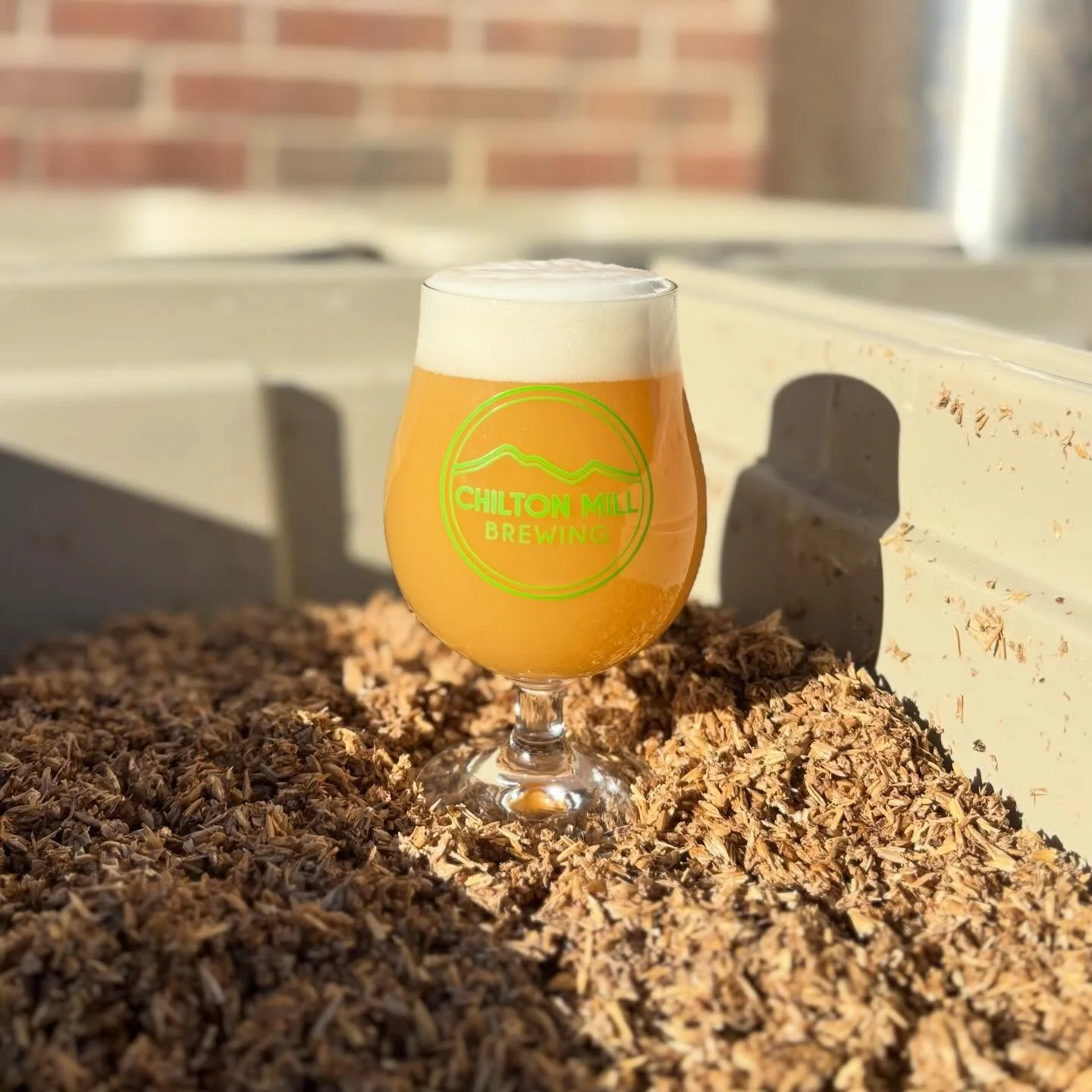 Another new collab on tap today!

Defiance &amp; Reason - IPA: 7% 

Brewed in collaboration with Dan Brodhead, we loaded this IPA with New Zealand Nectaron &amp; Rakau hops produce waves of passionfruit, nectarine &amp; juicy stone fruit flavors!