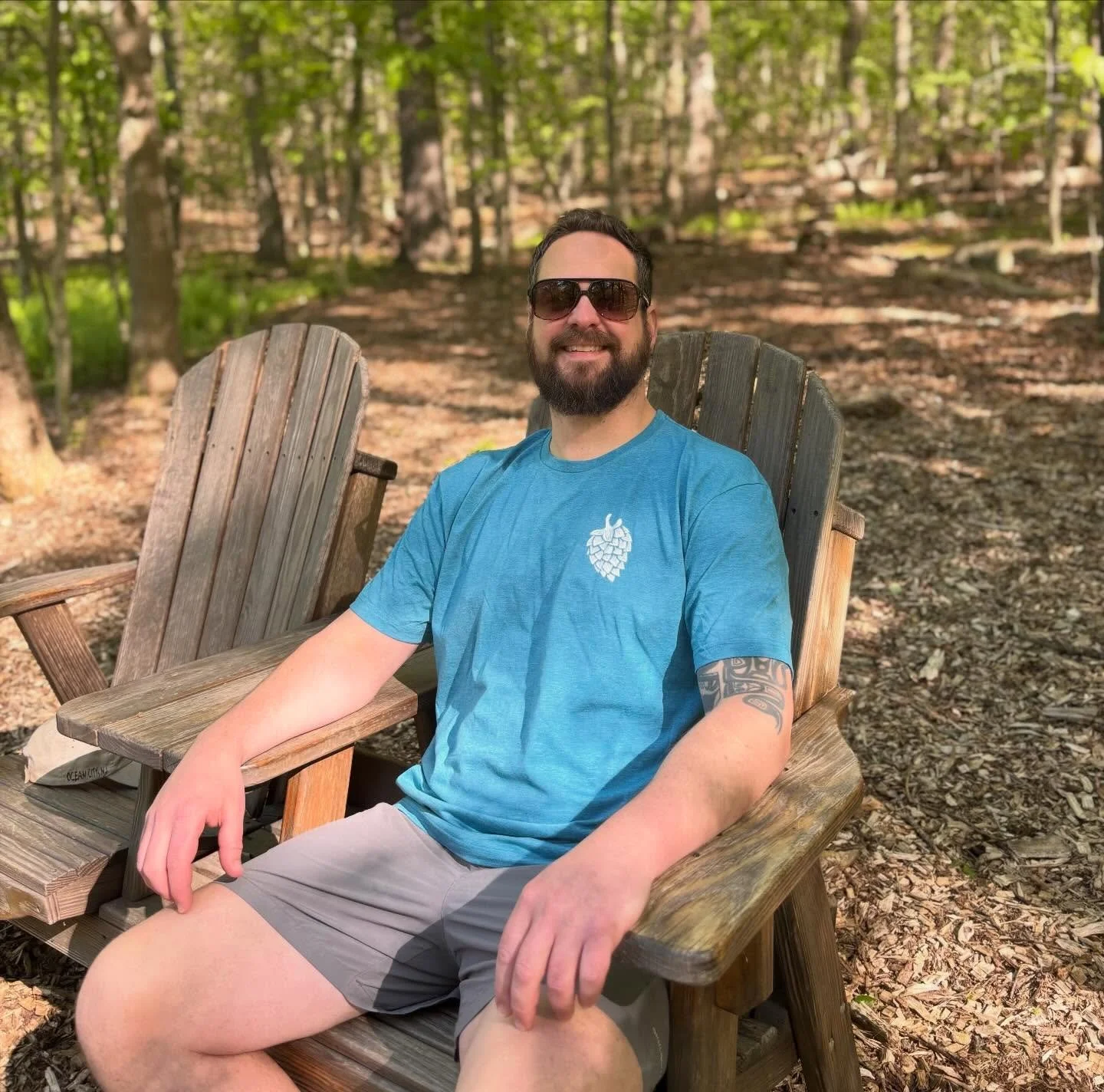 As we gear up for our 7 Year Anniversary we will be dropping tons of New Merch and New Beers! So to kick things off is this Galapagos Blue Heather T-Shirt with our classic CMB logo! Stay tuned for whats next&hellip;