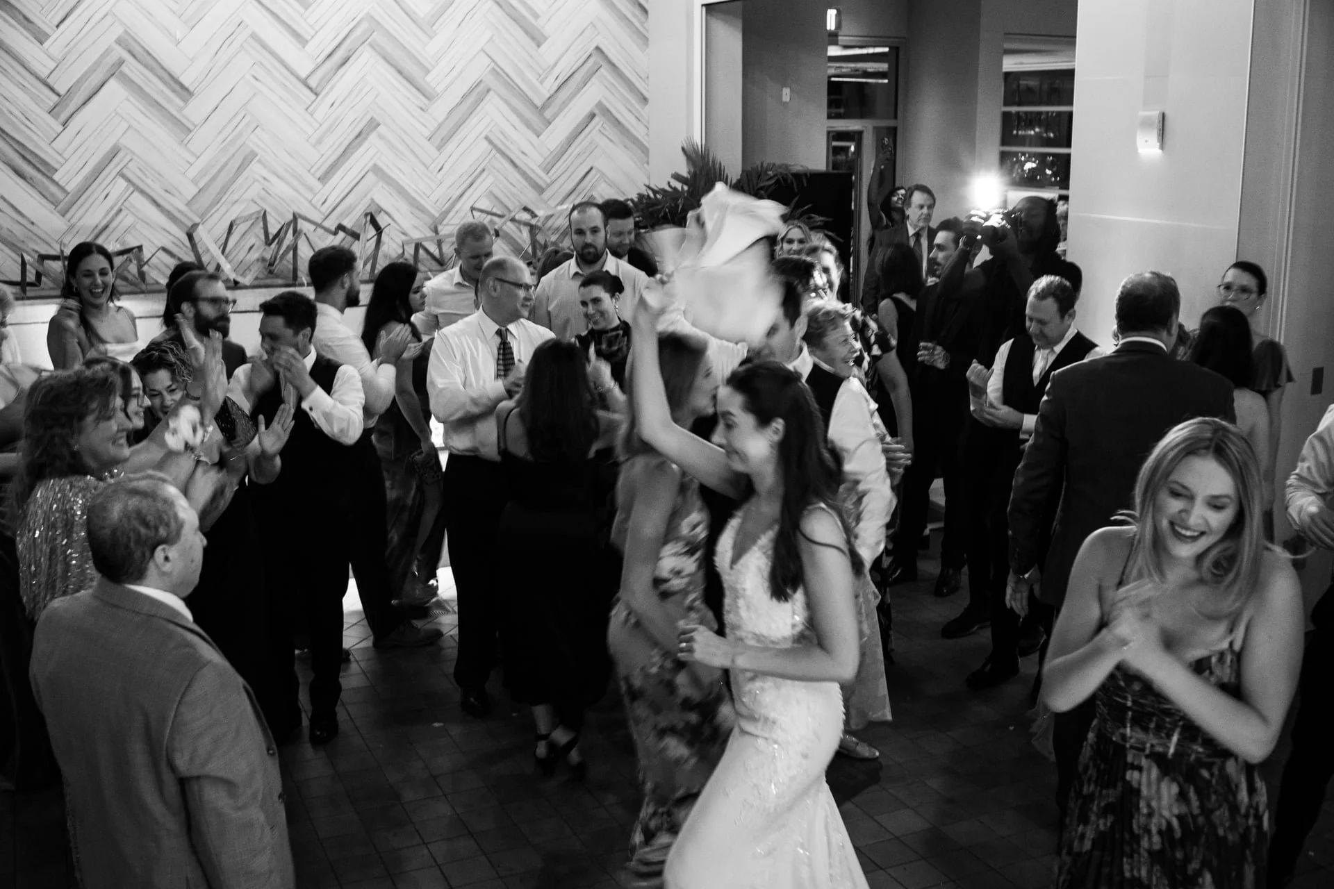 Nuvole_wedding_charlotte-342 (1).jpg