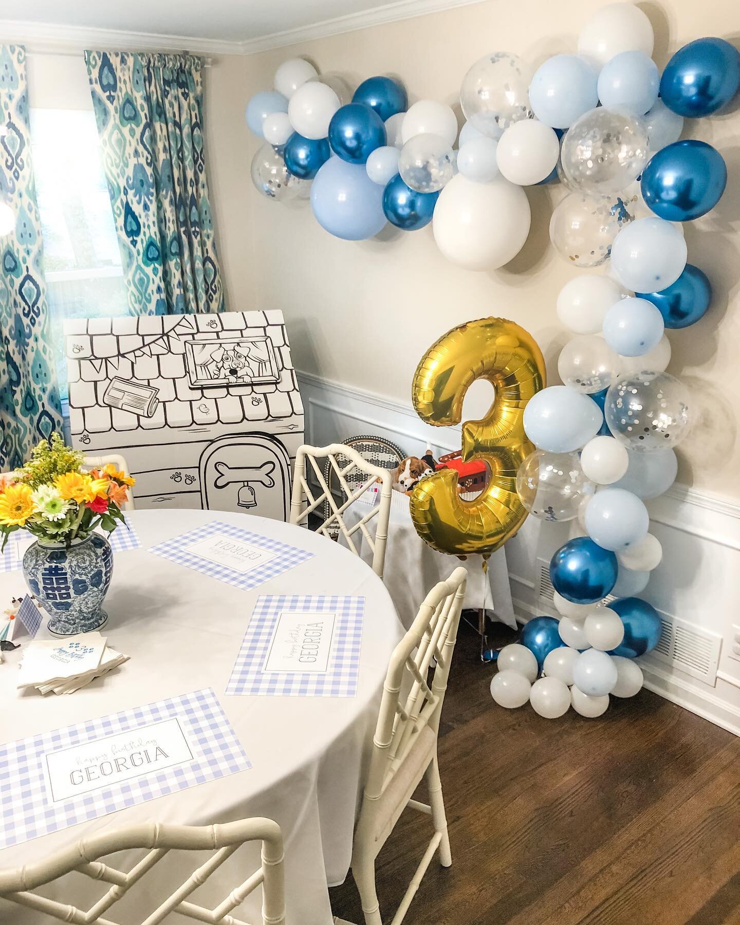 Puppy Pawty fun 🐾 We celebrated Georgia's third birthday last weekend and it might be my favorite party theme yet. 

Let me tell you about Georgia's favorite party decoration... balloons! She loves to decorate for a party (not sure where she gets th