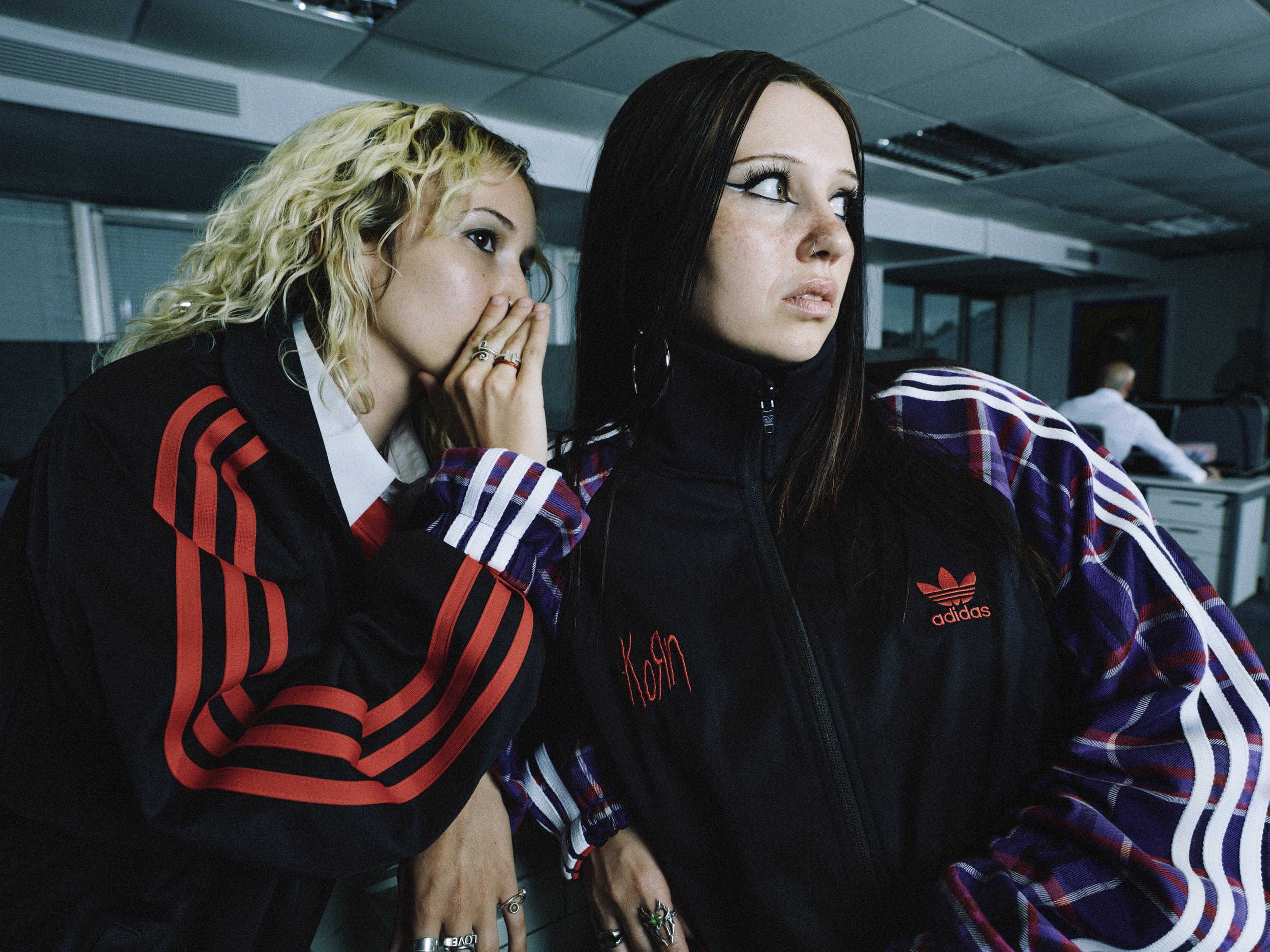 02_CB_FW24_KORN_ADIDAS_ORIGINALS_IH3753_OCT_U_484.jpg