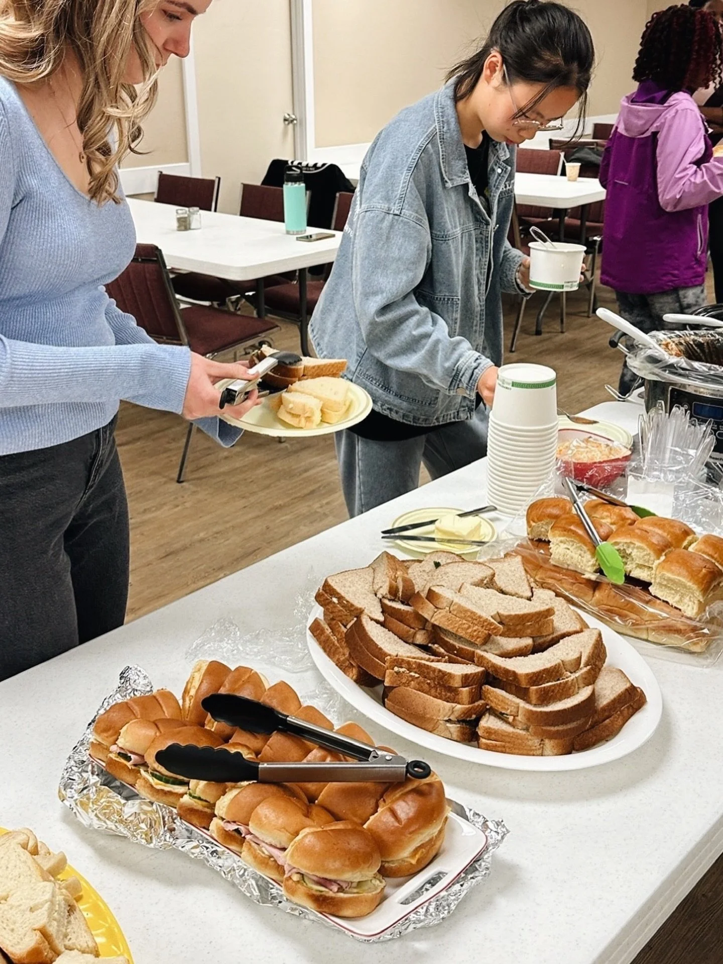 This Sunday: Communion + Love Feast! ✝️

It&rsquo;s Communion Sunday, and we&rsquo;ll also be enjoying our monthly Love Feast Potluck Lunch! 🥪🍲 

We&rsquo;ll provide the soup, but bring sandwiches for yourself and extra to share. All are welcome&md