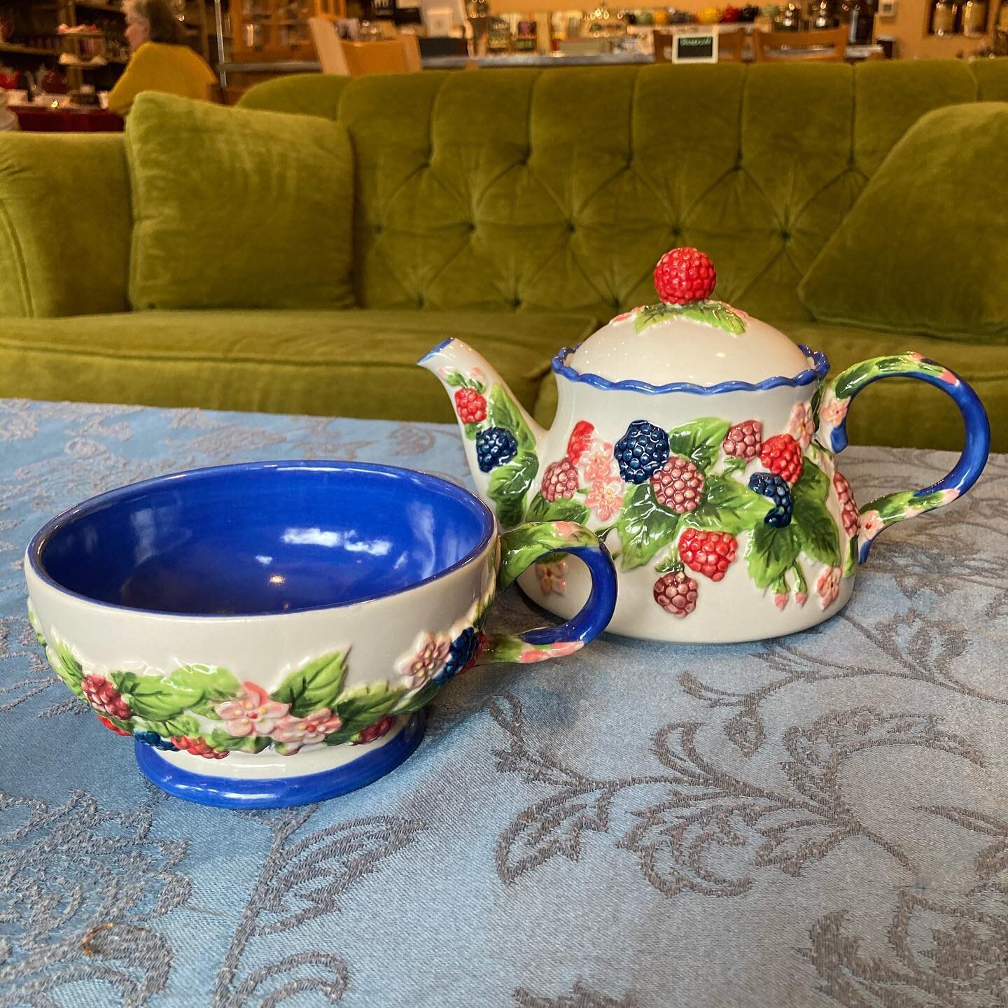 Hitting our shelves just in time for Spring🌱🌿🌷🌼🐣🐰 
.
.
.
.
.
.
#capitalteadenver #teapots #afternoontea #highteadenver  #scones #freshbakedgoods #teagram #teashop #teastore #tearoomdenver #denvereats #teagram #antiquerowdenver #historicantiquer