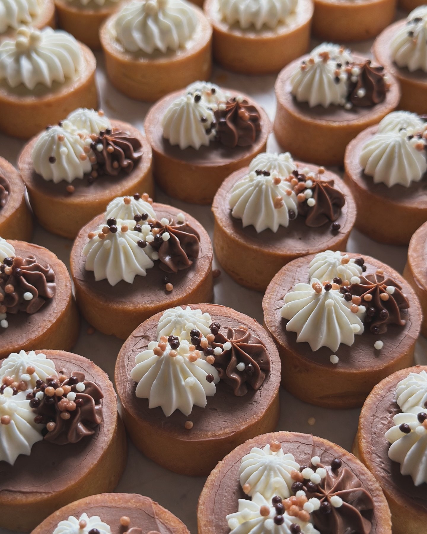 2025&rsquo;s dessert scene is here - end your events with our array of mini desserts!  Our handmade tartlets, featuring a spectrum of flavor combinations, are a perfect example of our commitment to bespoke dessert experiences.  We meticulously tailor