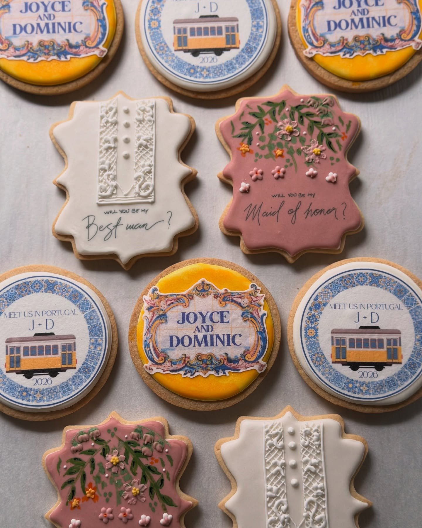 Meet us in Portugal 🇵🇹

✨ Brown Butter, Vanilla Bean &amp; Cinnamon Sugar Cookies
✨ Customized Edible Print (Couple Logo, Save the Date)
✨ Florals - Mix of hand painted and piping
✨ Barong - custom design, hand piped

I specialize in crafting perso