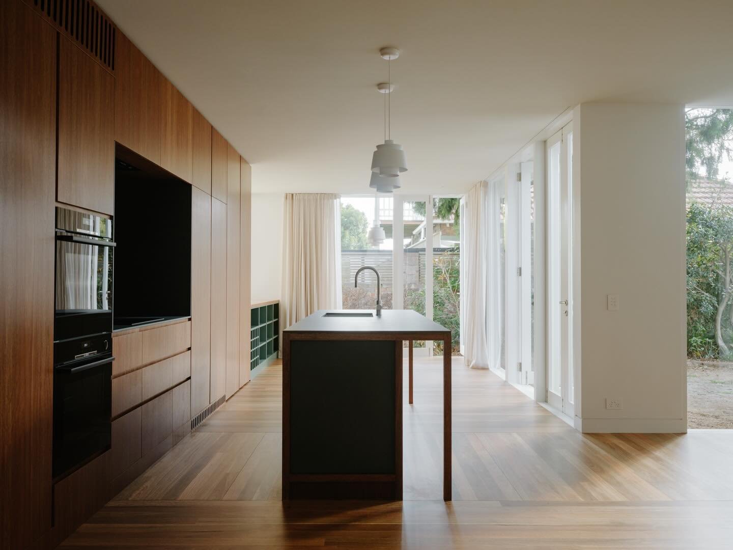 Balmain

@architect.george
@hamishmcintosh