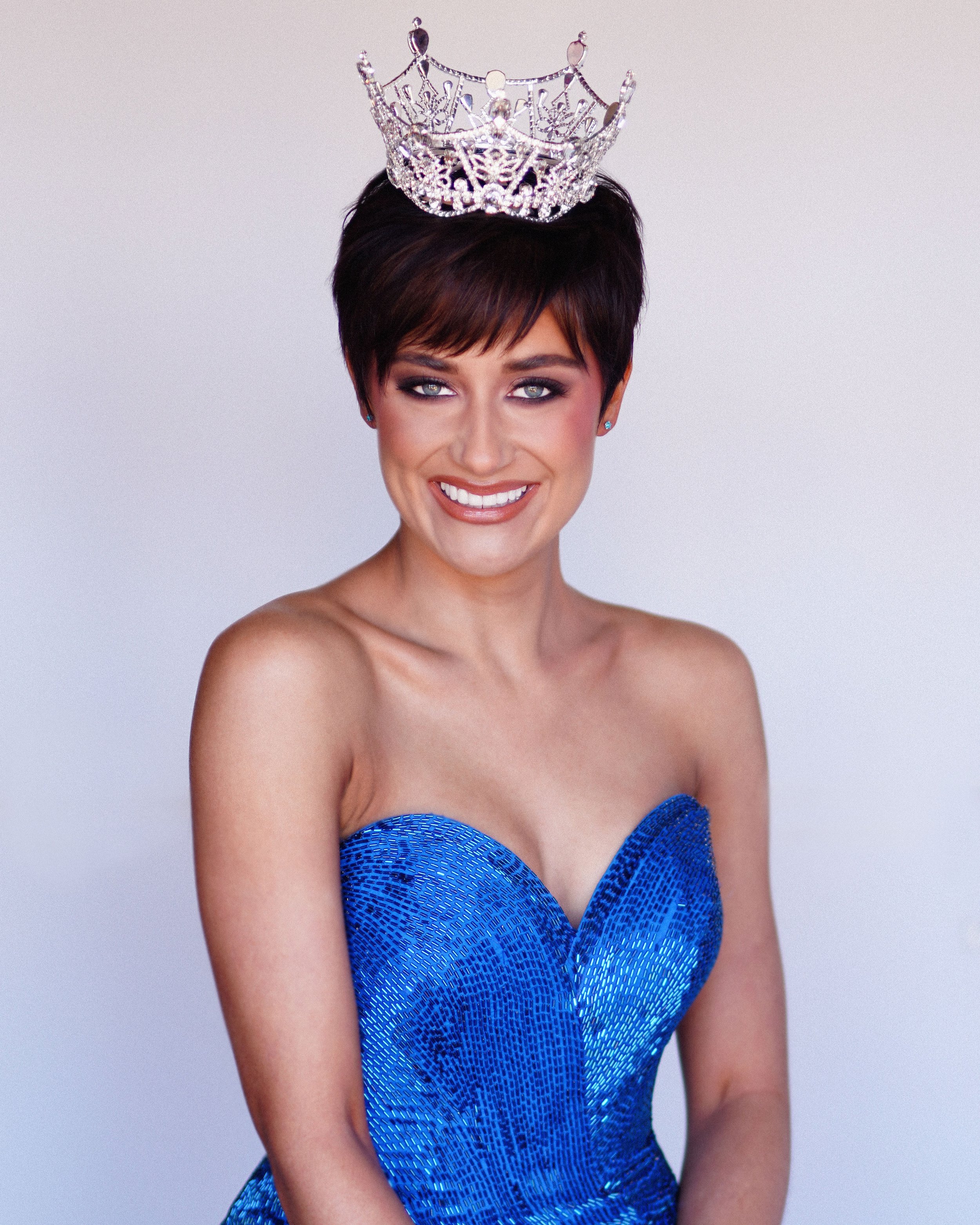 Victoria crown shot 1.jpg