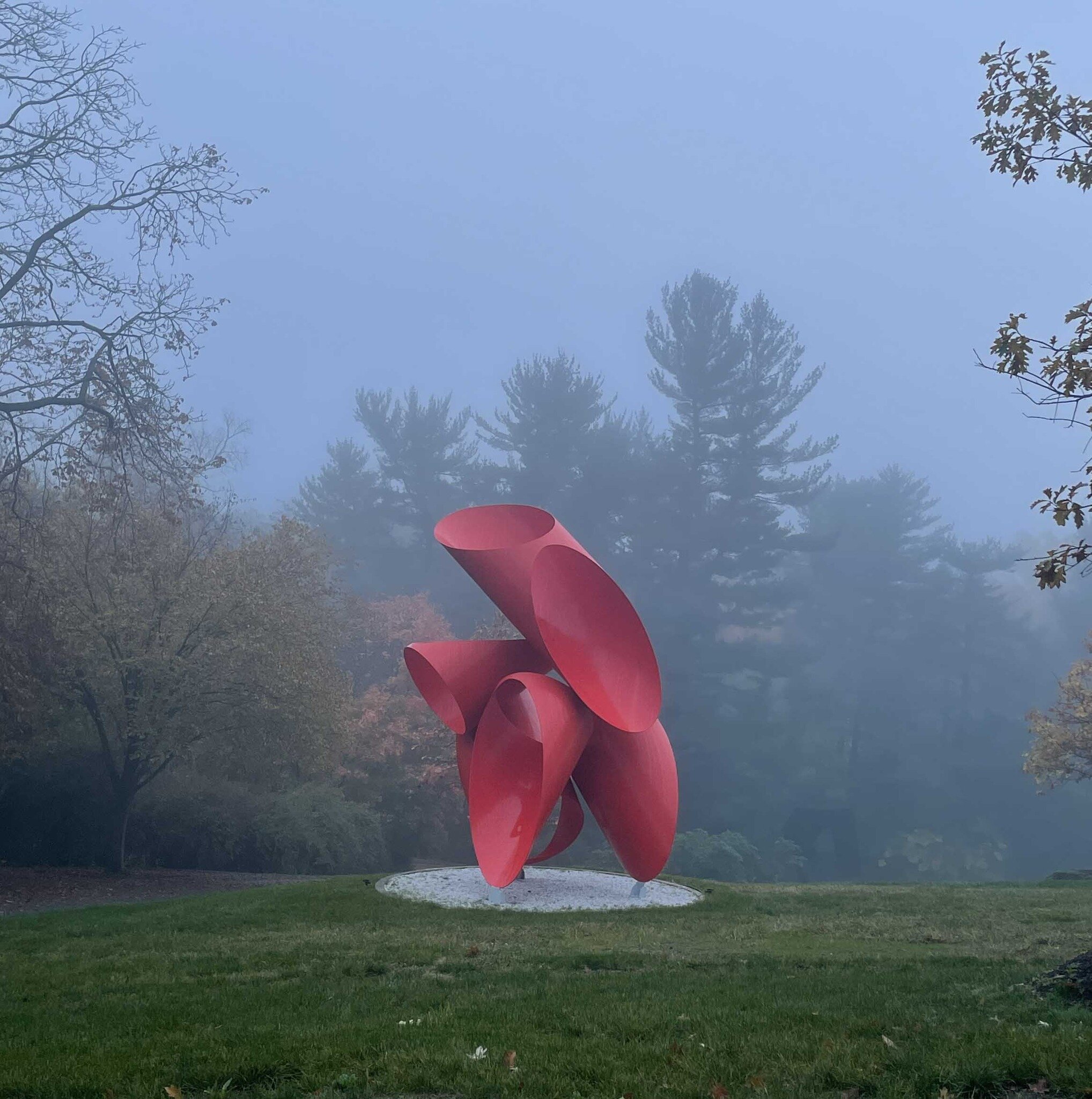 Alexander Liberman
𝘼𝙗𝙤𝙫𝙚 𝙄𝙄
1973
20 x 15.5 x 12.5 feet
painted steel

Restored by VAF in 2021 after the sculpture had been crushed by copper beech trees felled during a storm. Located at Kykuit, Rockefeller Estate.