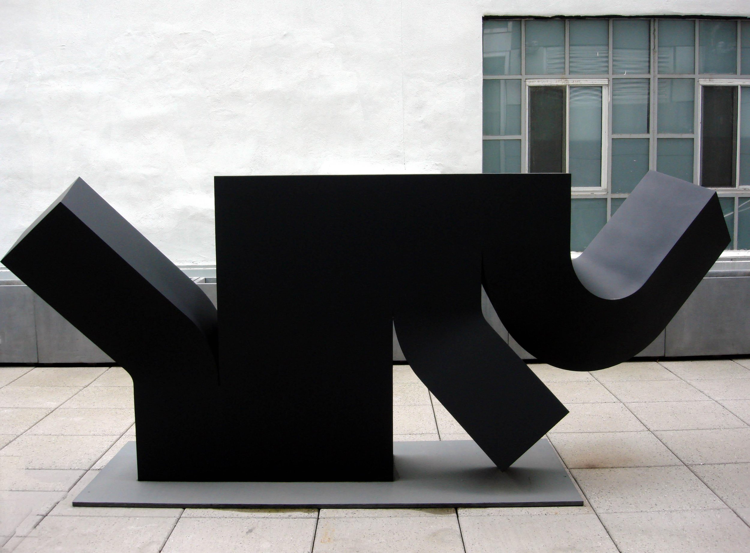 Meadmore, Wall for bojangles, front, 1987, aluminum painted black.jpeg