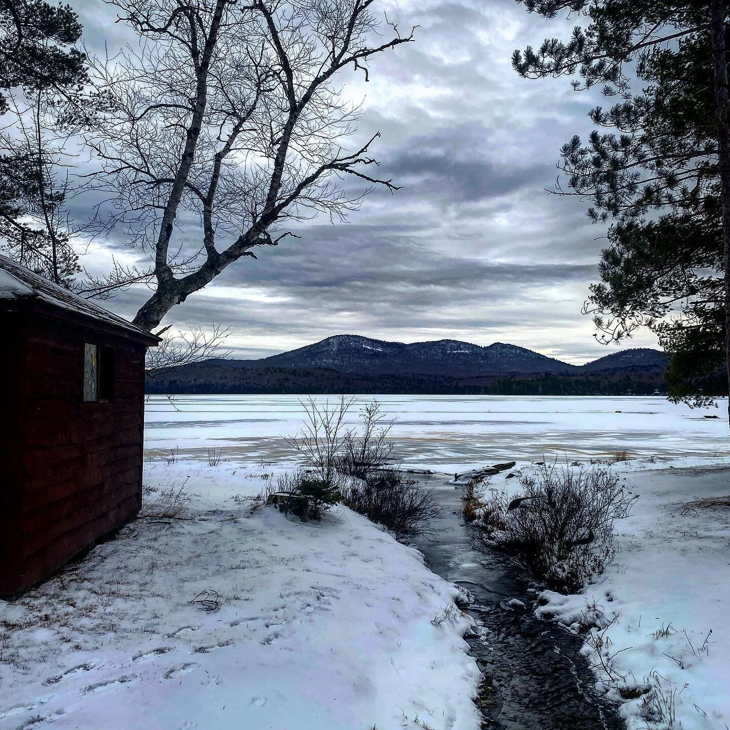 Some things in life are like a frisbee while others are more of a boomerang. Sometimes you don&rsquo;t know the difference until you let them go, emptying yourself of them for a time to receive only the things that are really meant to be there. 

#ro