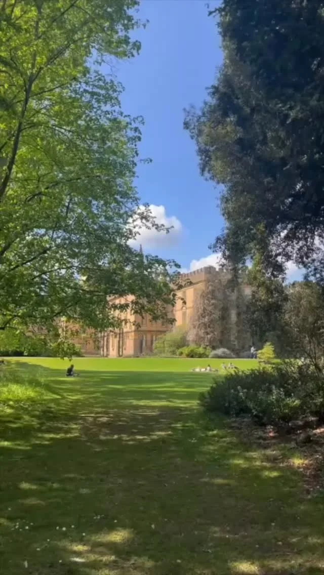 Whether you’re looking for a trip down memory lane, an opportunity to network or a chance to gather in the company of long-lost friends, this dinner is for you 🫵
Tickets are live on OUIsoc website now:
https://ouisoc.org/store-JIvWI/p/alumni-