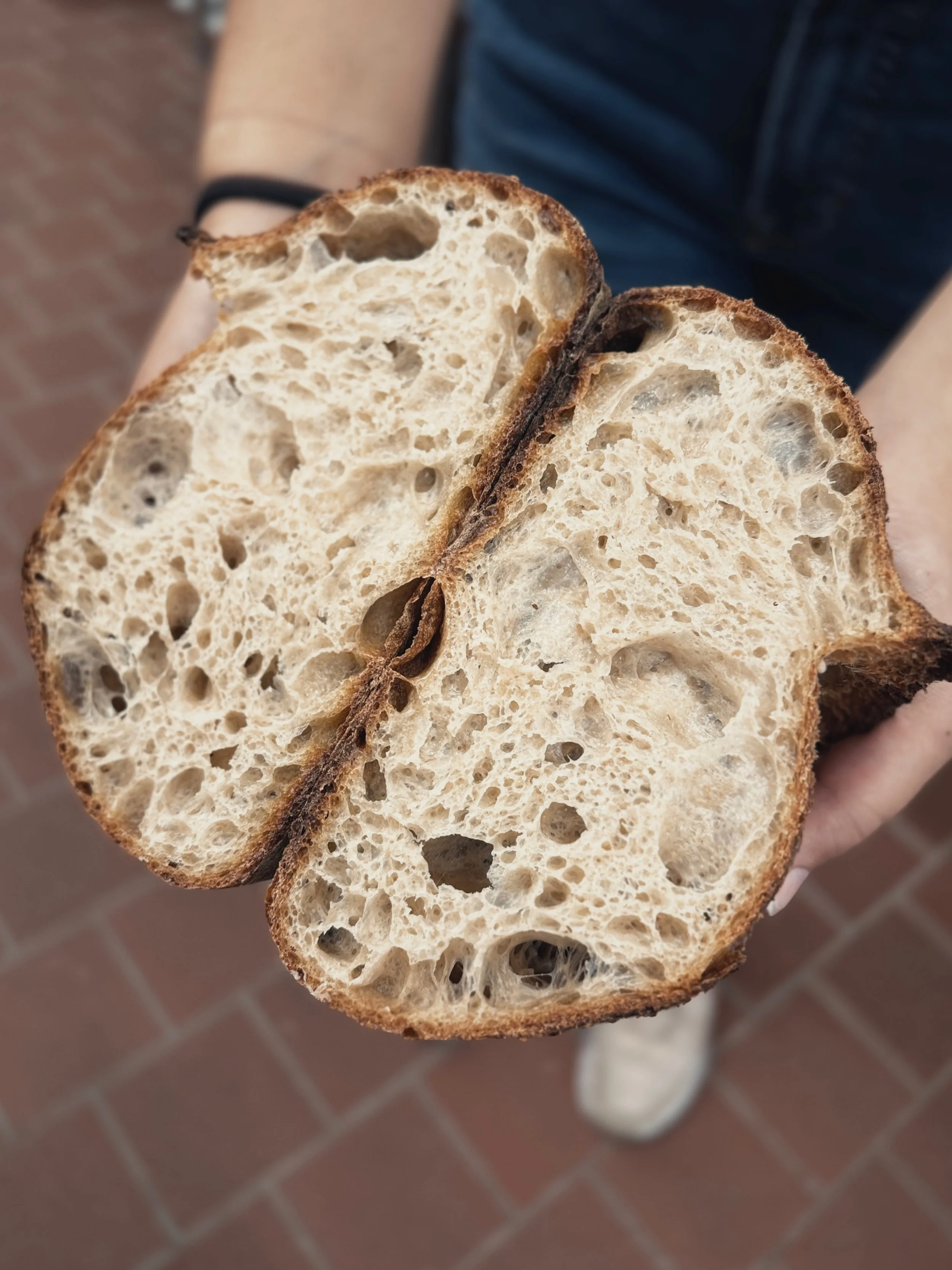 baking our little hearts out for you all tomo morning. 
see you all at the bread shop. 11a - 2p-ish. 

also Saturday this week. 10a - 1p. 

#sourdough #bread #melobread
