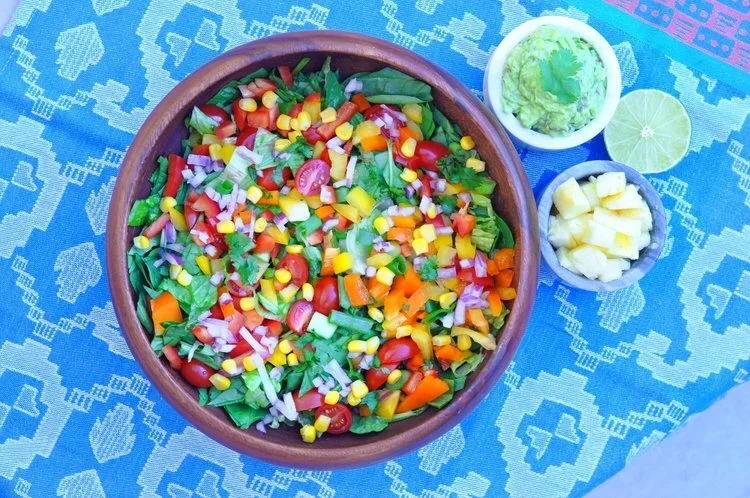 What I Eat For Lunch: A Rockin' Raw Fiesta Salad