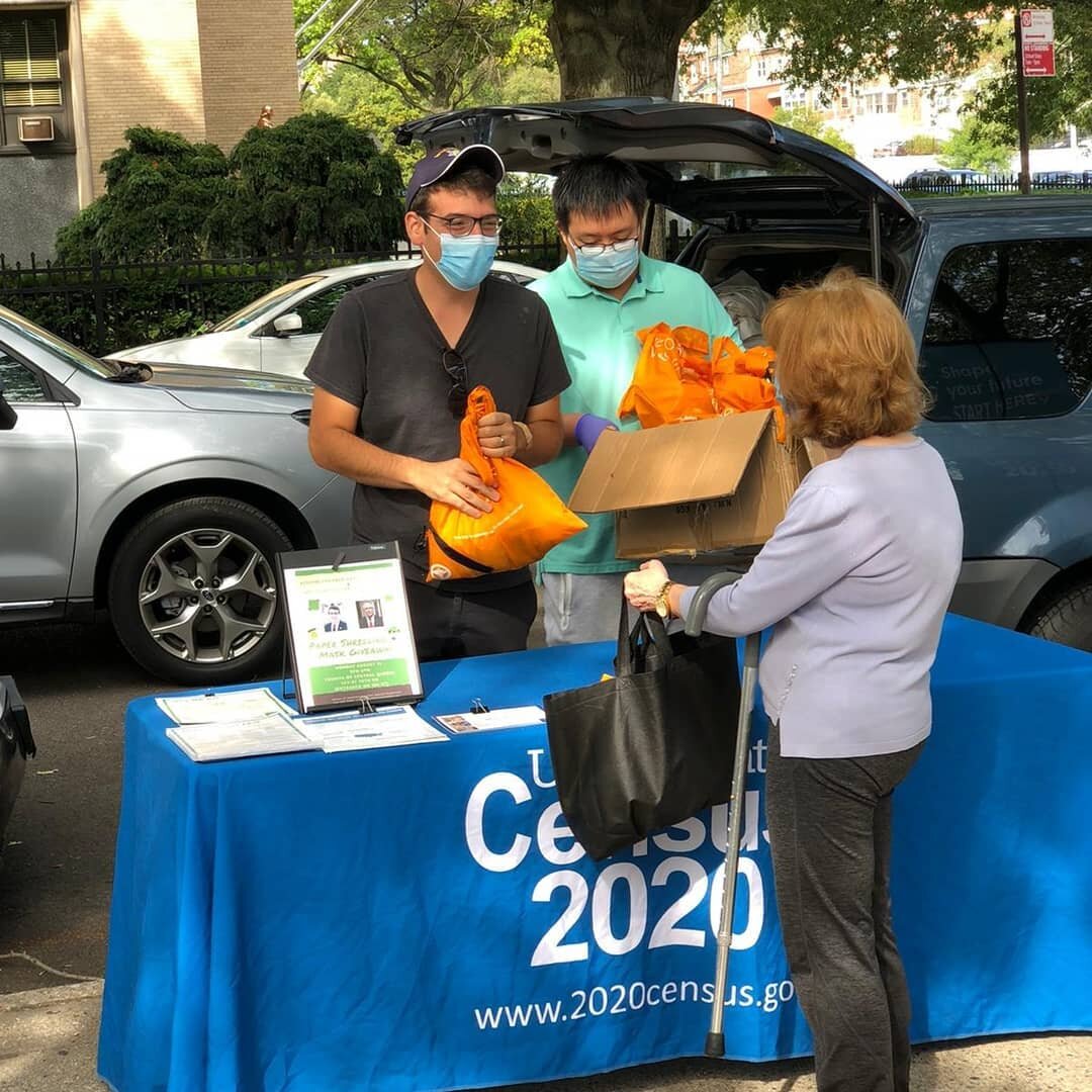 Getting some fresh air by giving out  masks and hand sanitizers at Hover-Manton Playground in #Briarwood. We also signed people up for #Census2020