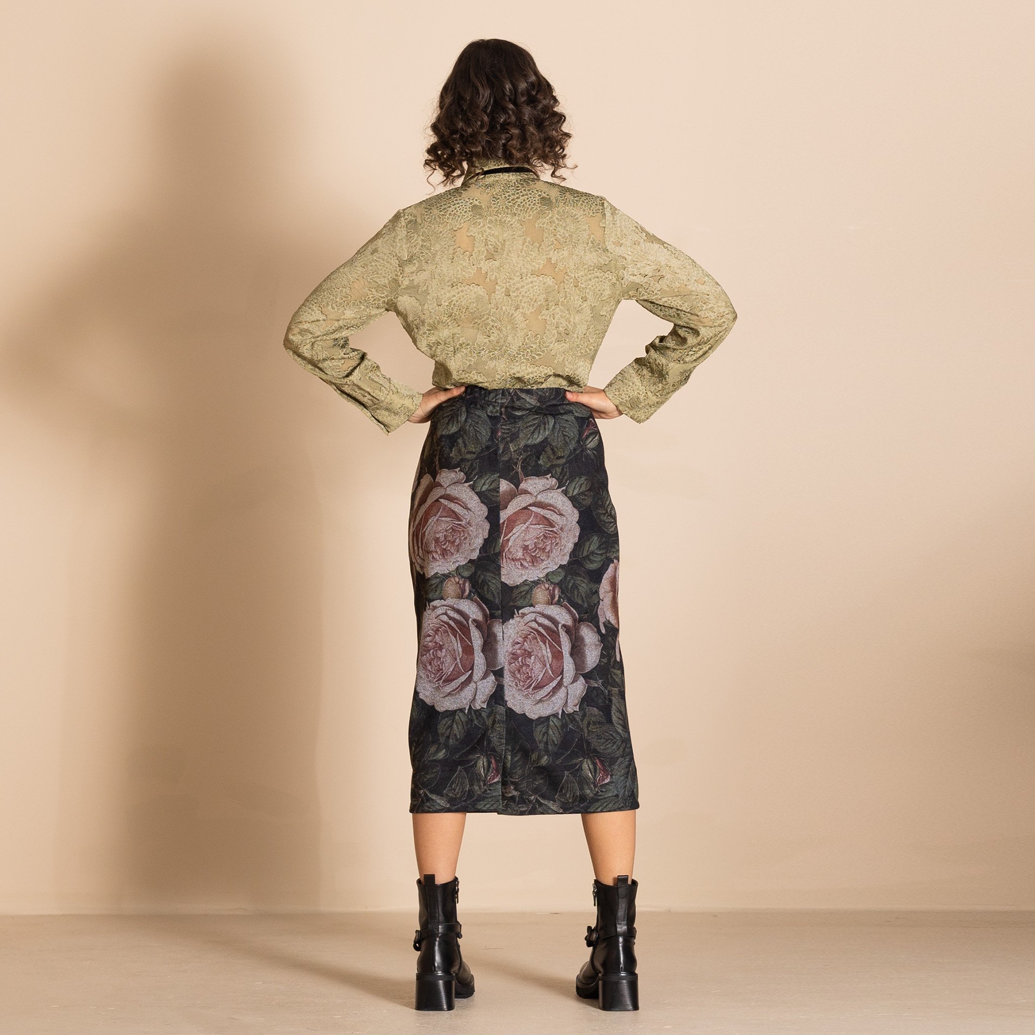M7711 OLD ROSES KNIT PENCIL SKIRT 2.jpg