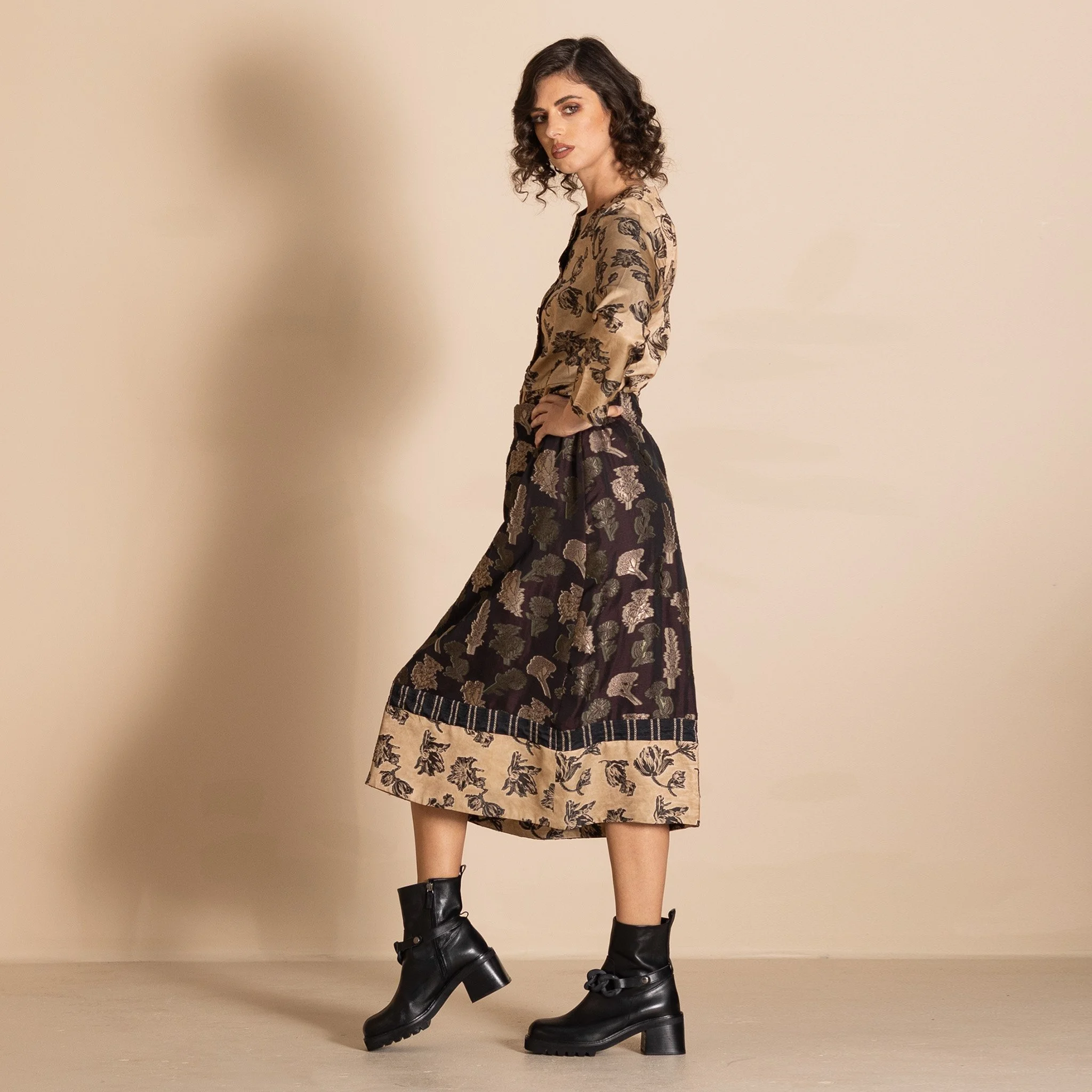 M7702 EXOTICA ALINE SKIRT 1.jpg