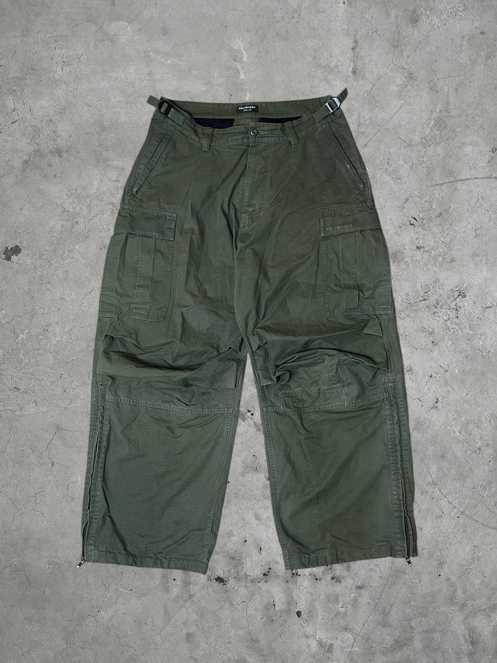 AW/20 Balenciaga Convertible Cargo Pants (Size 34 AW/20 Balenciaga Convertible Cargo Pants (Size 34