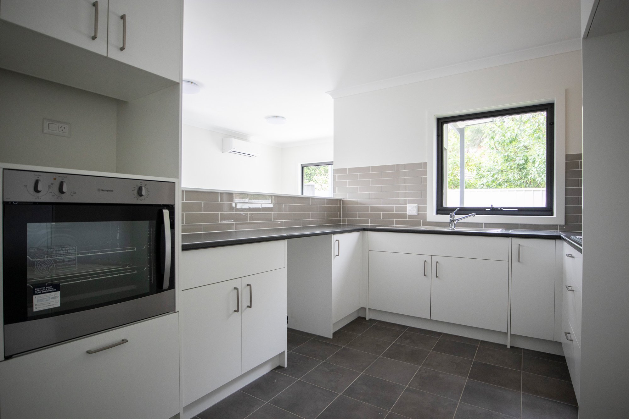 OConnor House 08 - Kitchen.jpg