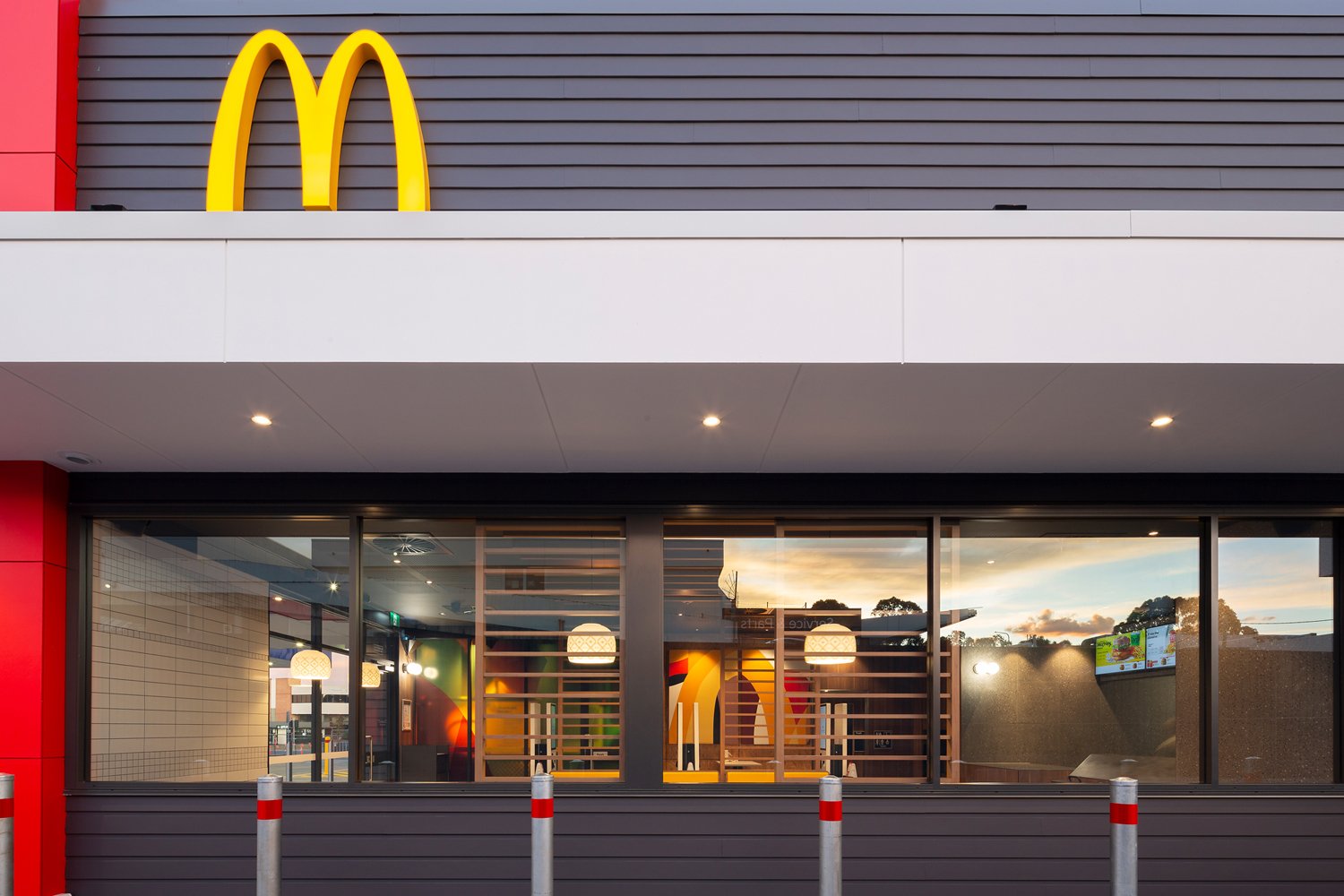 Monarch-McDonalds-Metro_0047.jpg