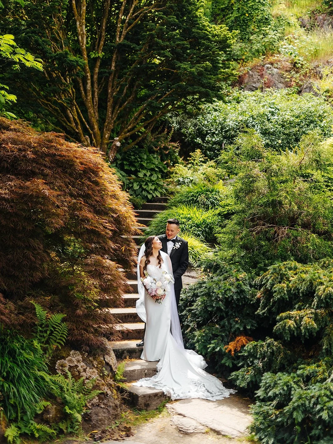 Summer eclectic moments from Tiana and Jacky&rsquo;s wedding ❤️ 

Photo and video by @thecapturescollective

#vancouverweddings #bcweddings #weddingphotography #married #weddingphotographer