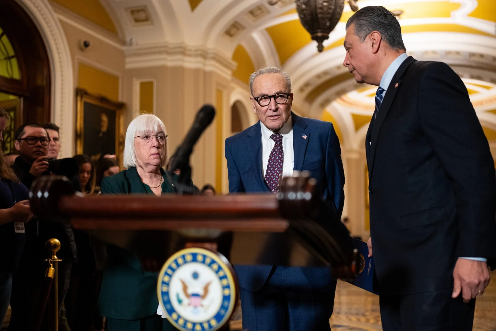 DHS Funding Bill Stalls After Minneapolis Shooting, Raising Shutdown Risk by Jan. 30