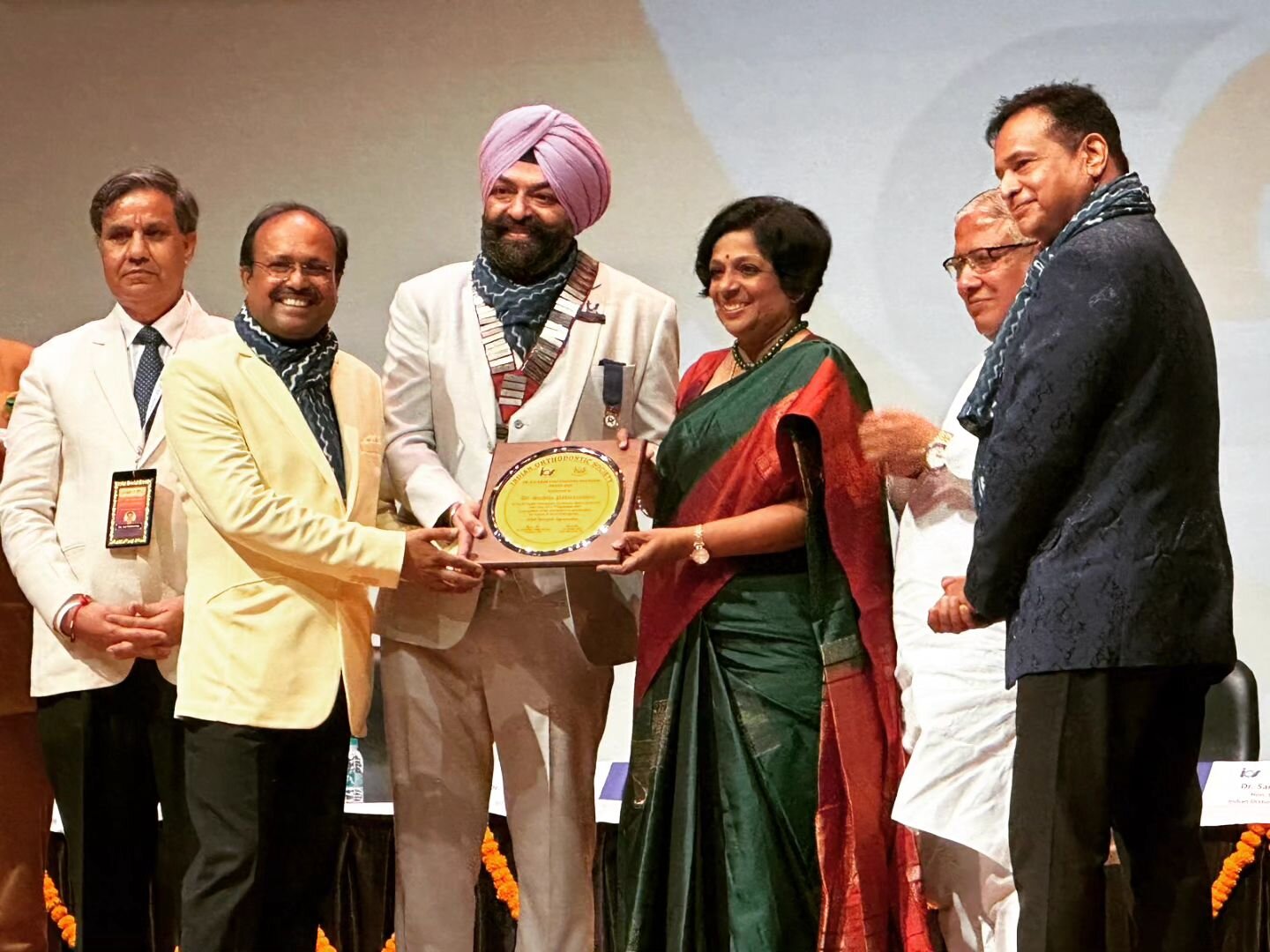 💫 Outstanding Professor Award for 2023 💫  presented by #indianorthodonticsociety at the 57th IOC #meerut 
@padmanabhansridevi 

#ortho #orthodontist #orthodontics #orthodonticspecialist #orthodontistsofchennai #orthodontistsofinstagram #thedentalas