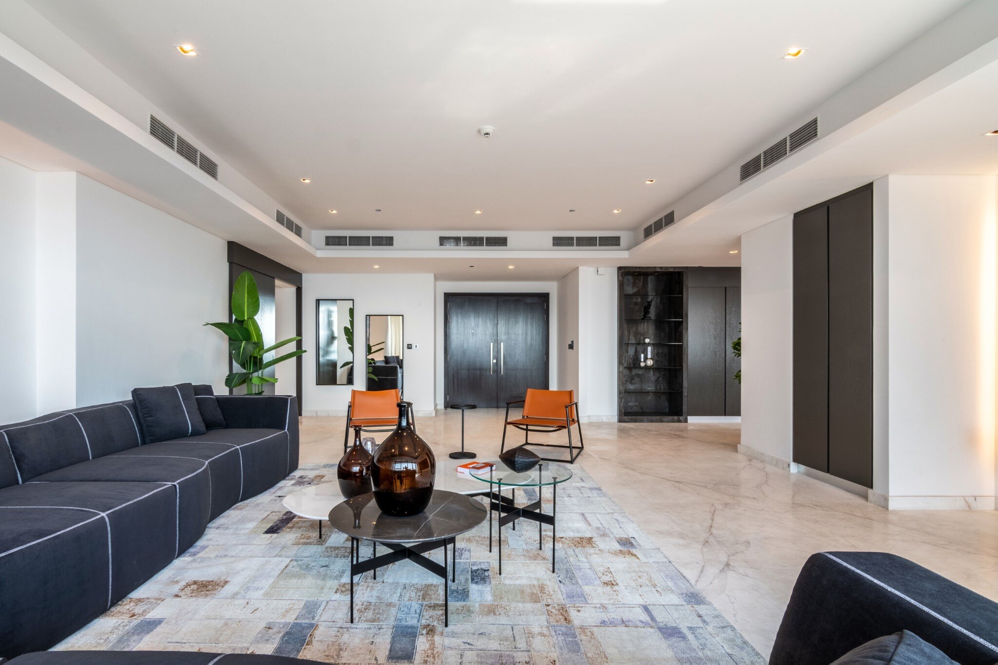 Full Floor Penthouse — LIVE LARGE