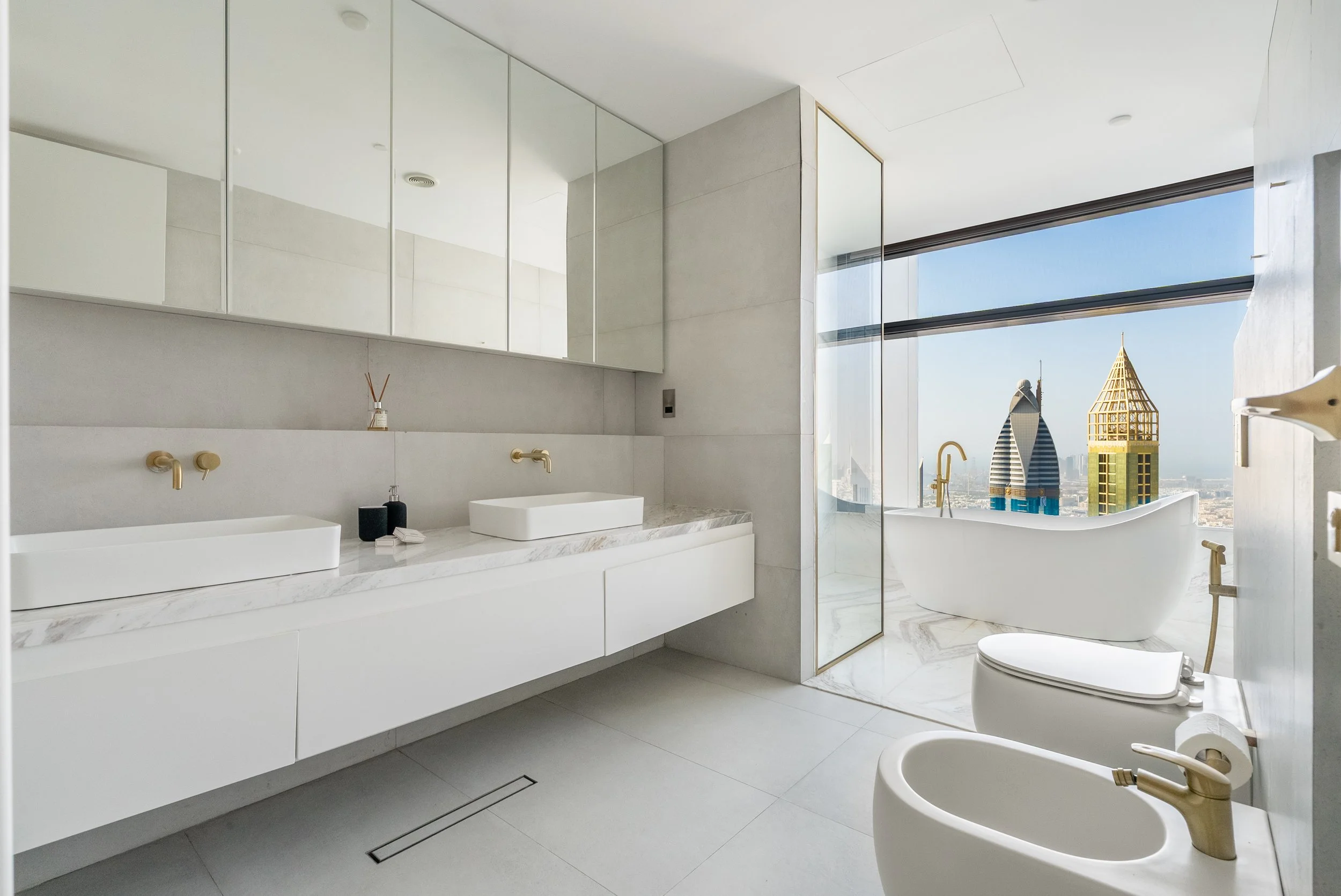 dubai-index-tower-bathroom-live-large-01.jpg