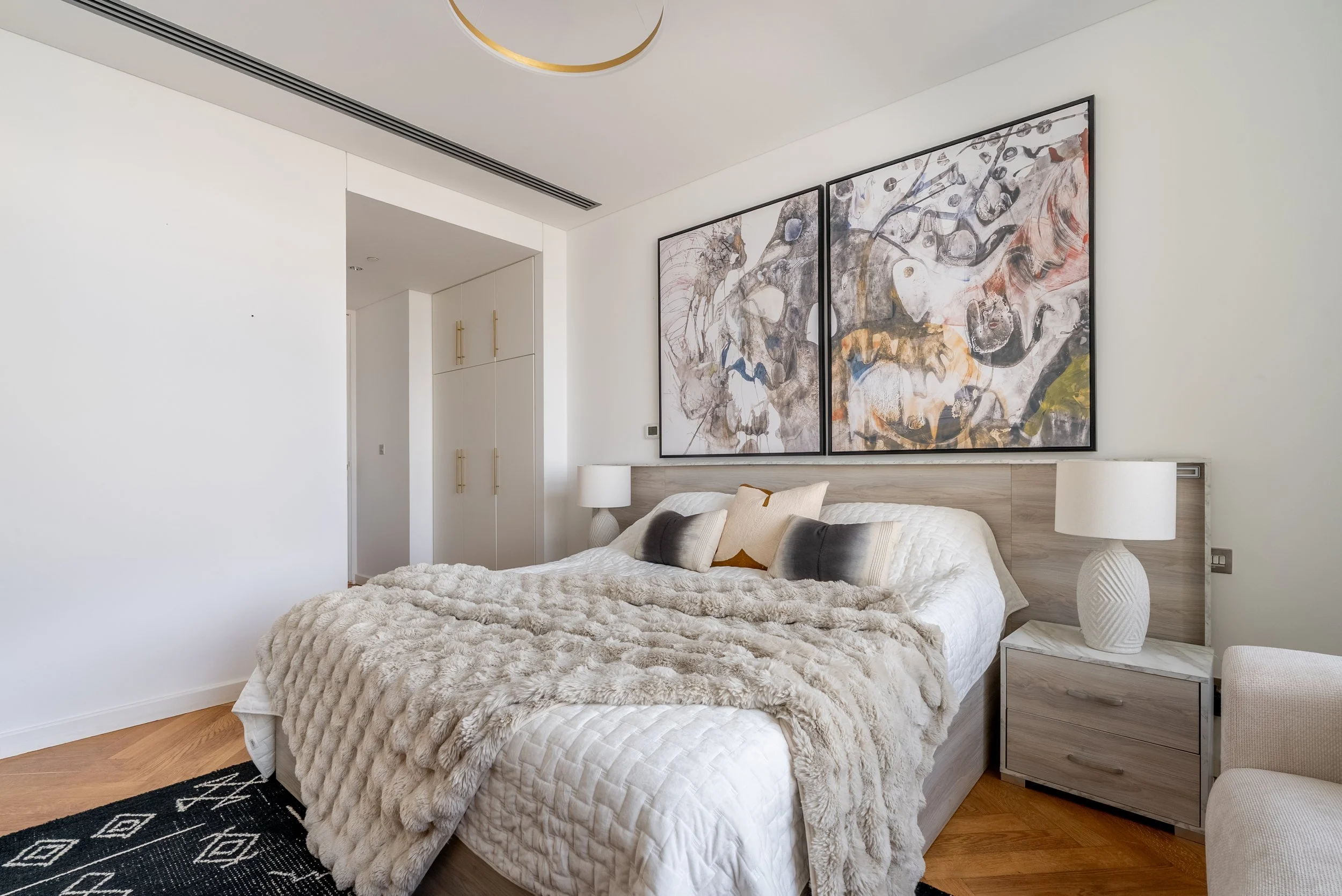 dubai-index-tower-bedroom-live-large-03.jpg